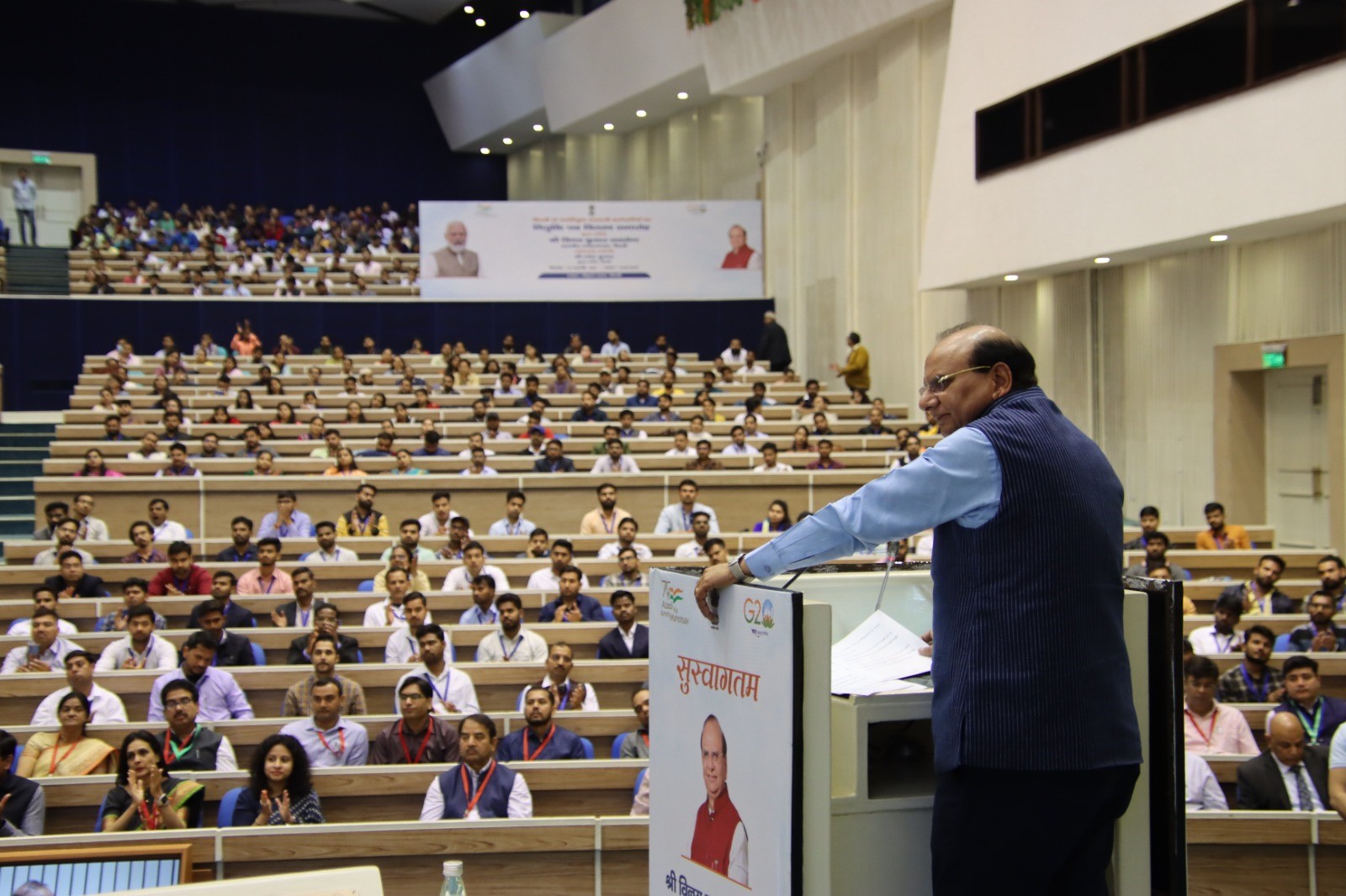 Hon’ble Lt. Governor Gave Away Letters Of Appointment To 1200 Newly Selected Employees Of Various Departments Of Delhi…