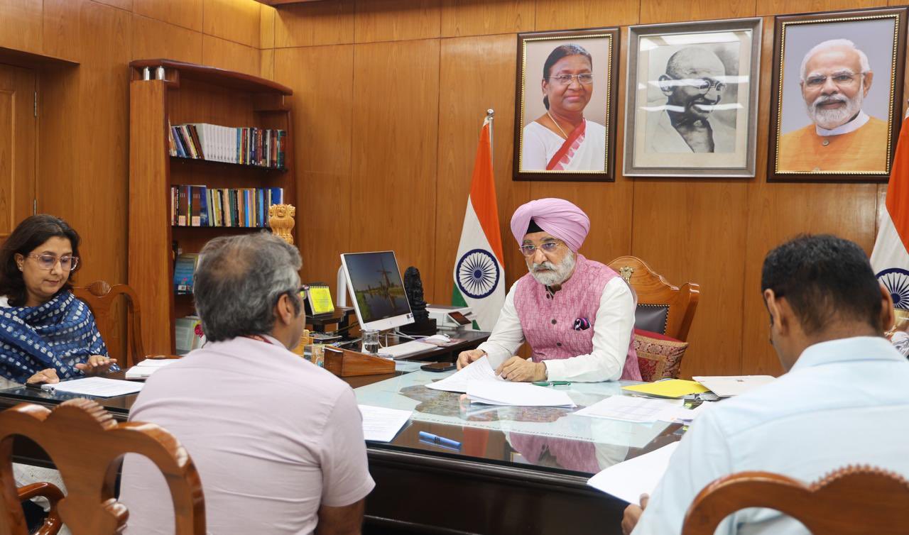 Hon’ble Lt. Governor reviewed the status and progress of key initiatives and ongoing works of the Municipal Corporation…
