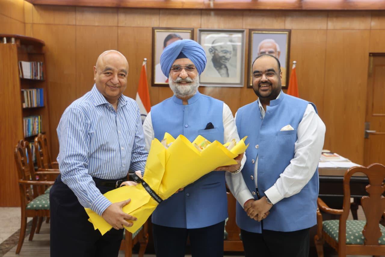 Dr. Nidhipati Singhania, Vice Chairman and Shri. Raghavpat Singhania, MD, JK Cement called on Hon'ble Lt. Governor.
