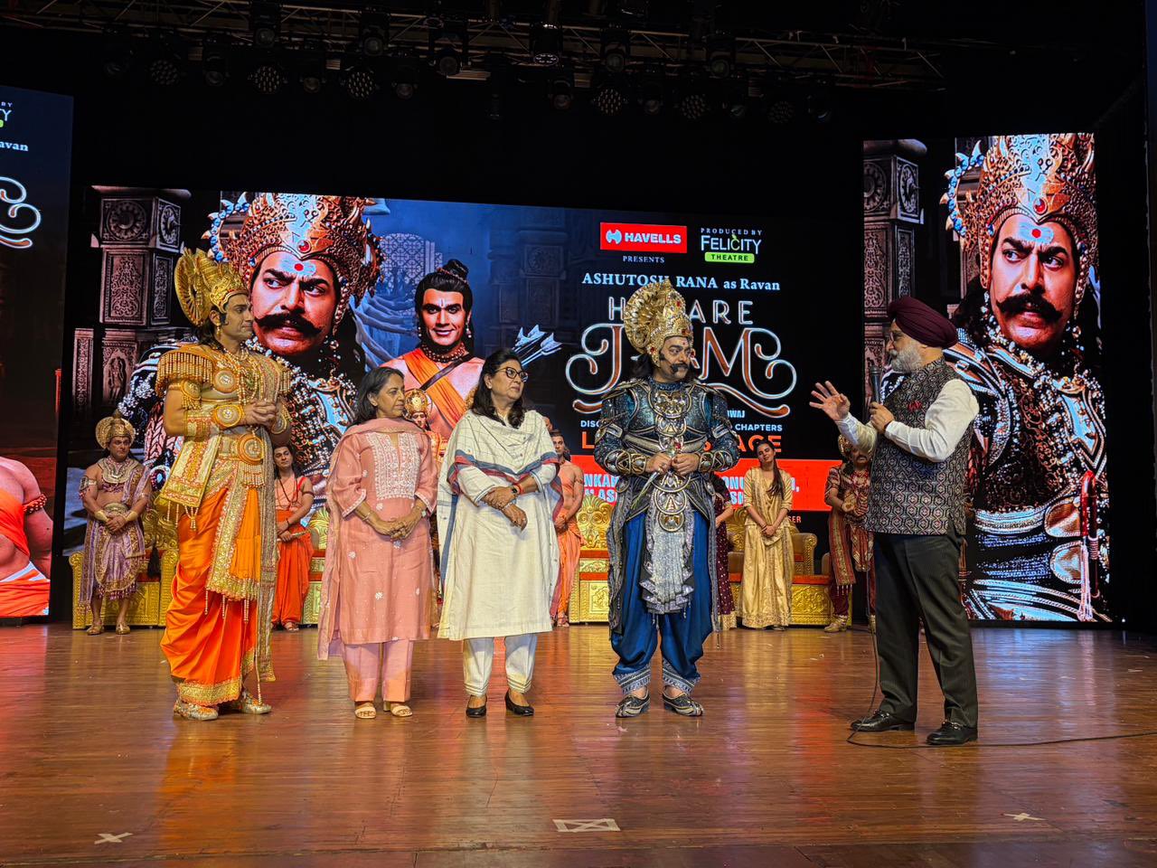 Hon’ble Lt. Governor witnessed the magnificent theatrical production of Humare Ram at Delhi’s iconic Kamani Auditorium.