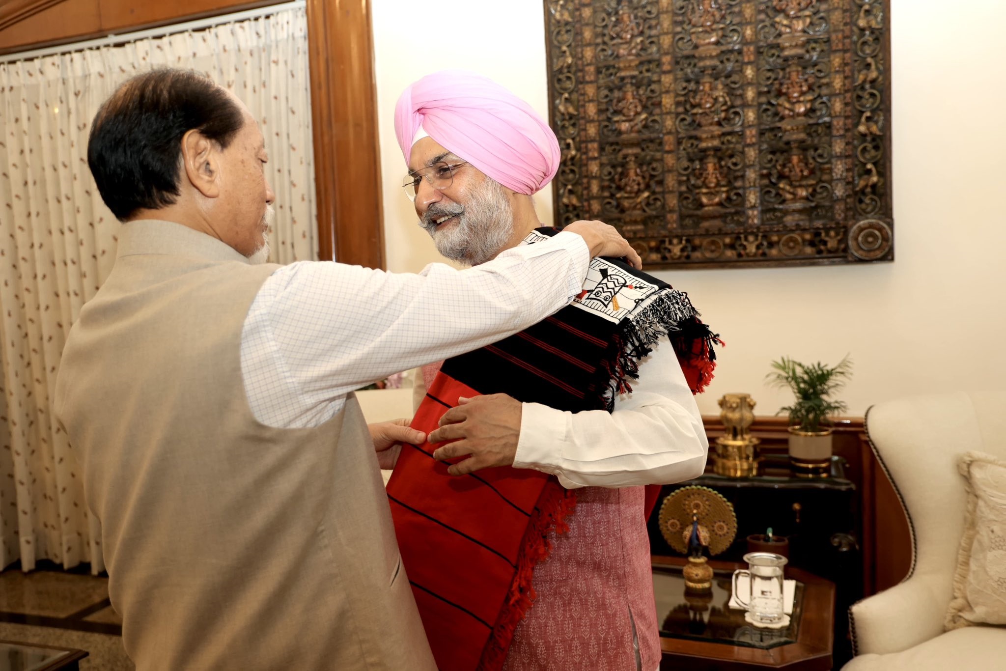 Hon’ble Lt. Governor met Hon’ble Chief Minister of Nagaland, Dr. Neiphiu Rio at Lok Niwas.