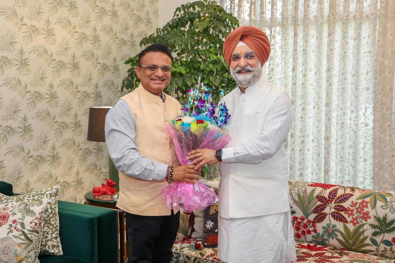 Dr. Srinivasa K.J., Consul General of India in Los Angeles, called on Hon’ble Lt. Governor.