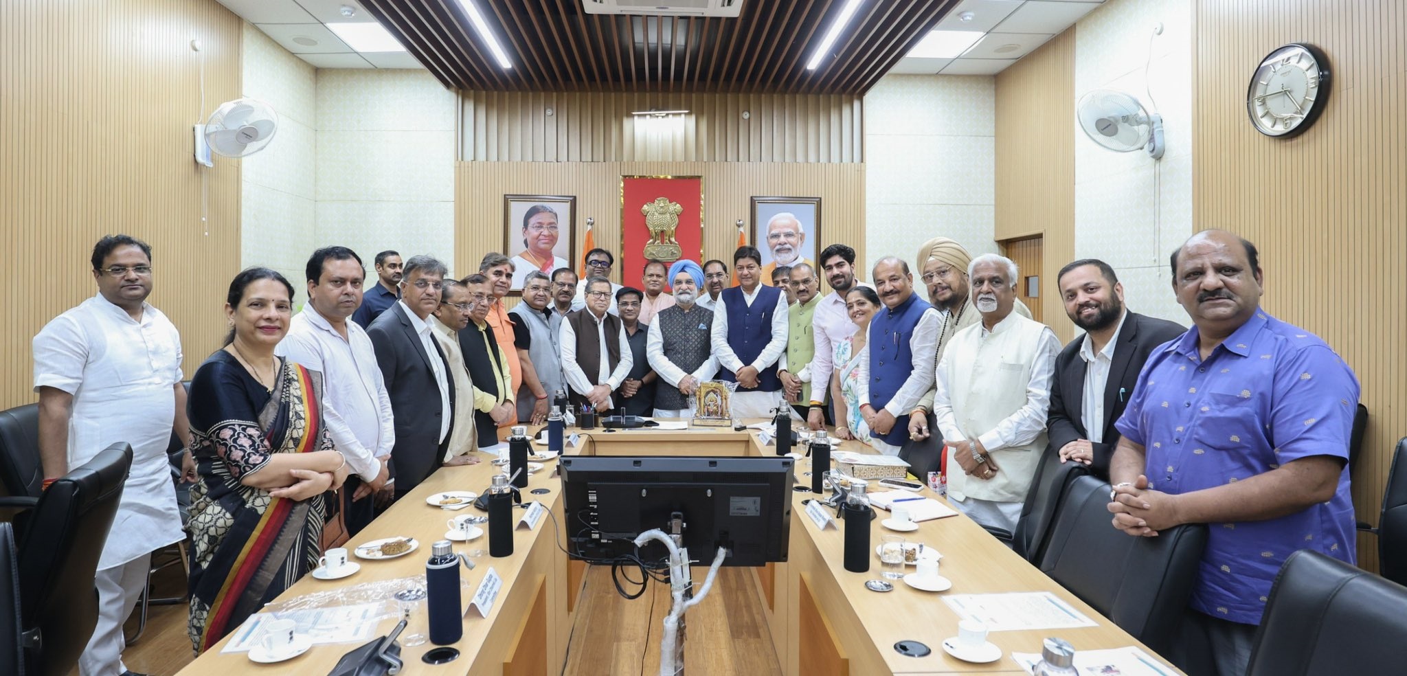 Delegations of various Ramleela Committees met Hon’ble Lt. Governor at Lok Niwas to discuss preparations and issues…
