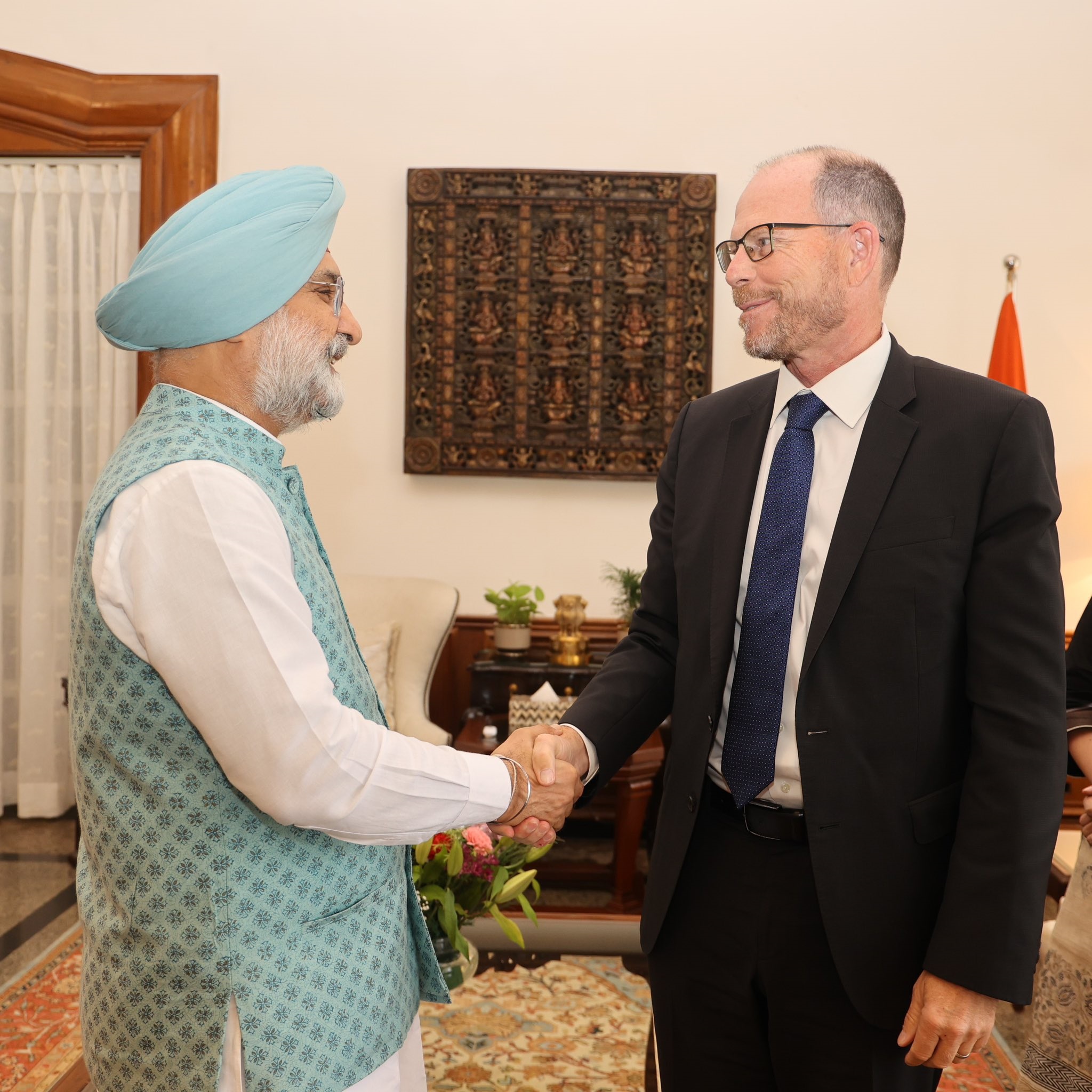 Mr. Mark Suzman, CEO, Gates Foundation, and Ms. Archna Vyas, Country Director for India, Gates Foundation, called on…