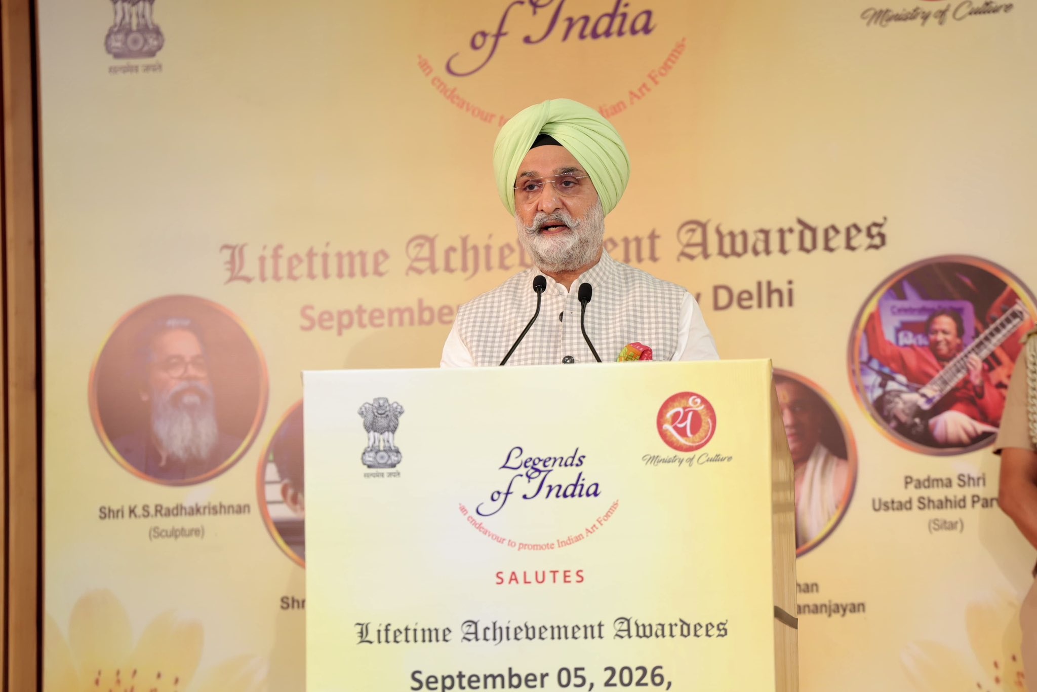 Hon’ble Lt. Governor honored artists of Indian classical theatre, music and architecture at the ‘Legends of India…