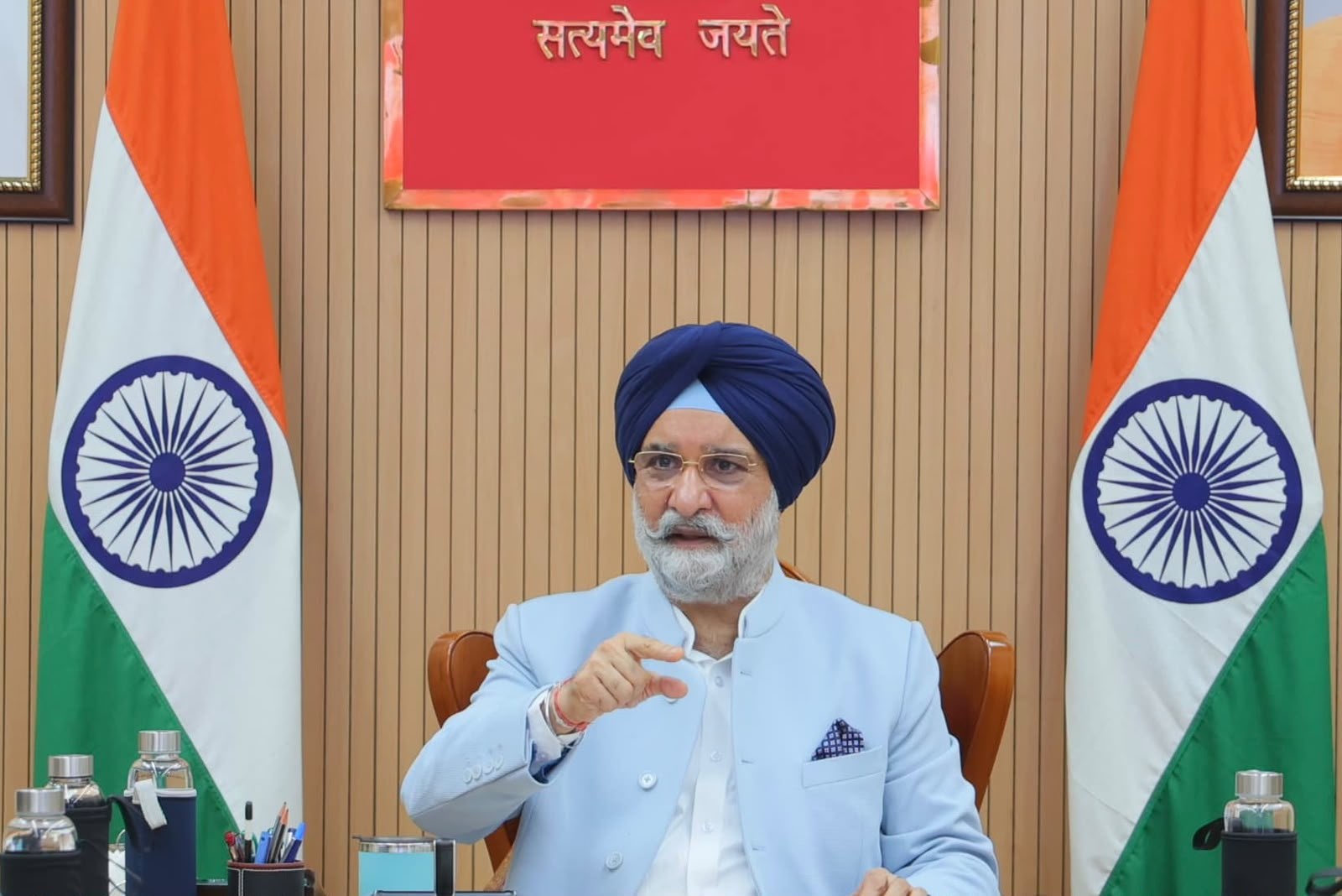 Hon’ble Lt. Governor reviewed the progress of the ‘TB Mukt Bharat Abhiyaan’ in Delhi with Hon’ble Minister GNCTD, Shri…