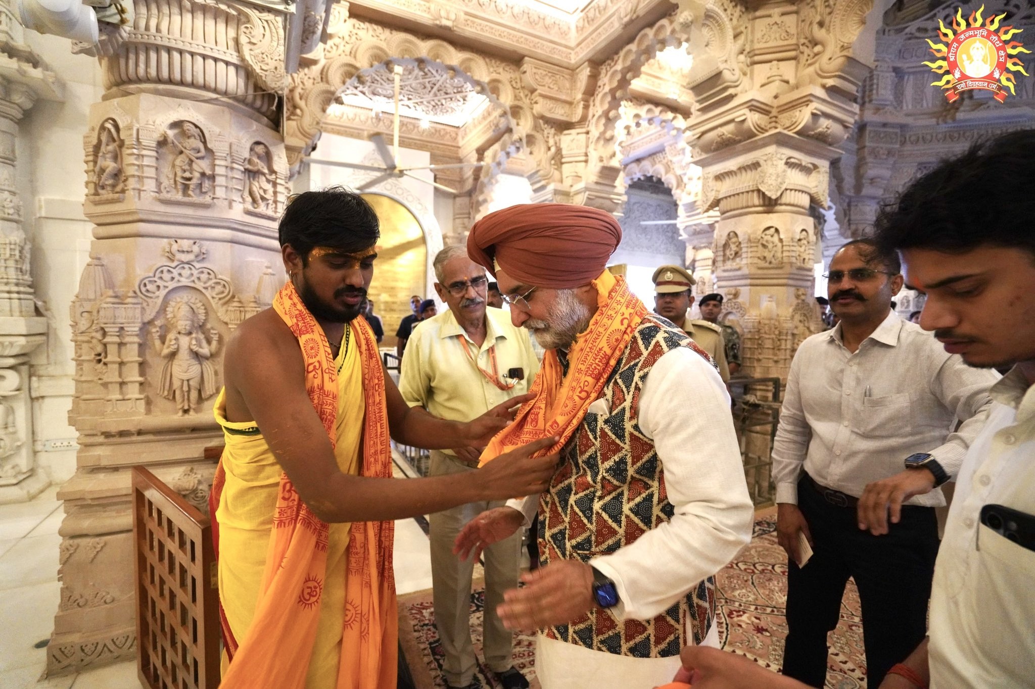 माननीय उपराज्यपाल ने अयोध्या में श्री राम जन्मभूमि मंदिर में प्रभु श्री राम लल्ला सरकार के दिव्य दर्शन के साथ उत्तर…