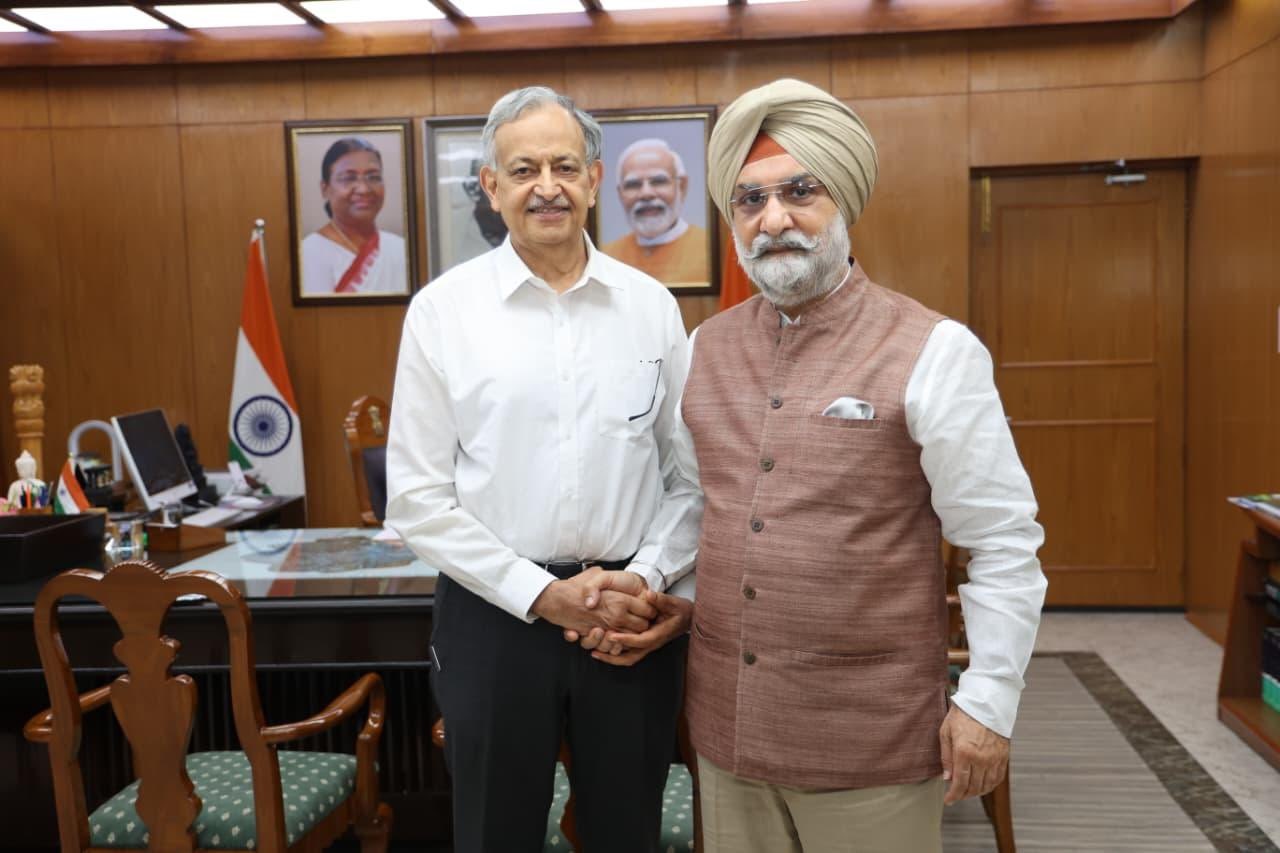 इंस्टीट्यूट ऑफ़ लिवर एंड बिलियरी साइंसेज़ के डायरेक्टर और पद्म भूषण से सम्मानित प्रो. (डॉ.) एस.के. सरीन ने माननीय…