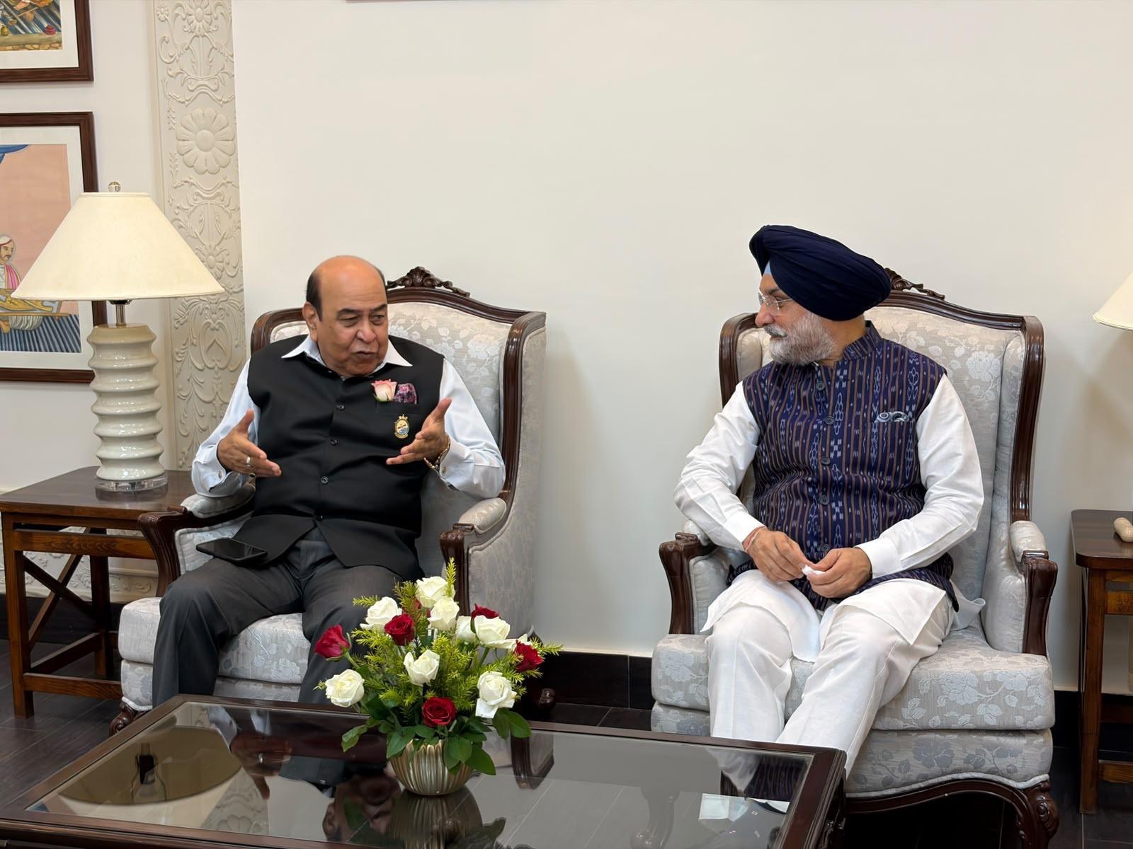 माननीय उपराज्यपाल ने लोक भवन, पटना में बिहार के माननीय राज्यपाल लेफ्टिनेंट जनरल सैयद अता हसनैन (सेवानिवृत्त) से मुलाकात…