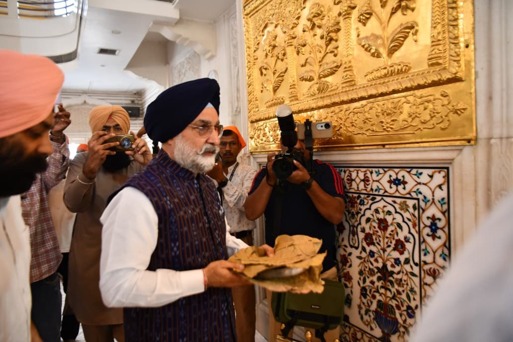 माननीय उपराज्यपाल ने दशमेश पिता श्री गुरु गोबिंद सिंह जी के पवित्र जन्मस्थान तख्त श्री हरिमंदिर जी पटना साहिब में…