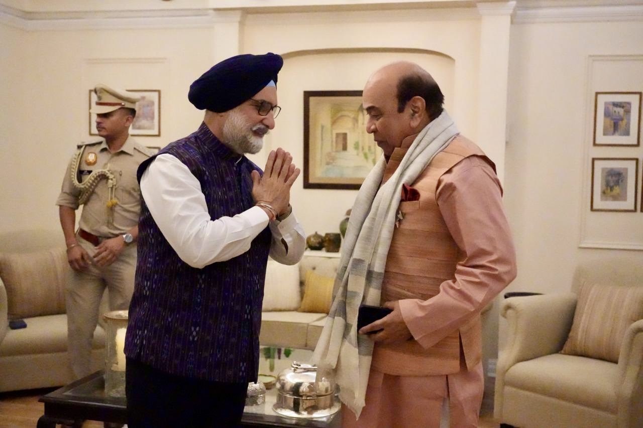 माननीय उपराज्यपाल लोक भवन, पटना में बिहार के माननीय राज्यपाल लेफ्टिनेंट जनरल सैयद अता हसनैन (सेवानिवृत्त) और सबीहा…