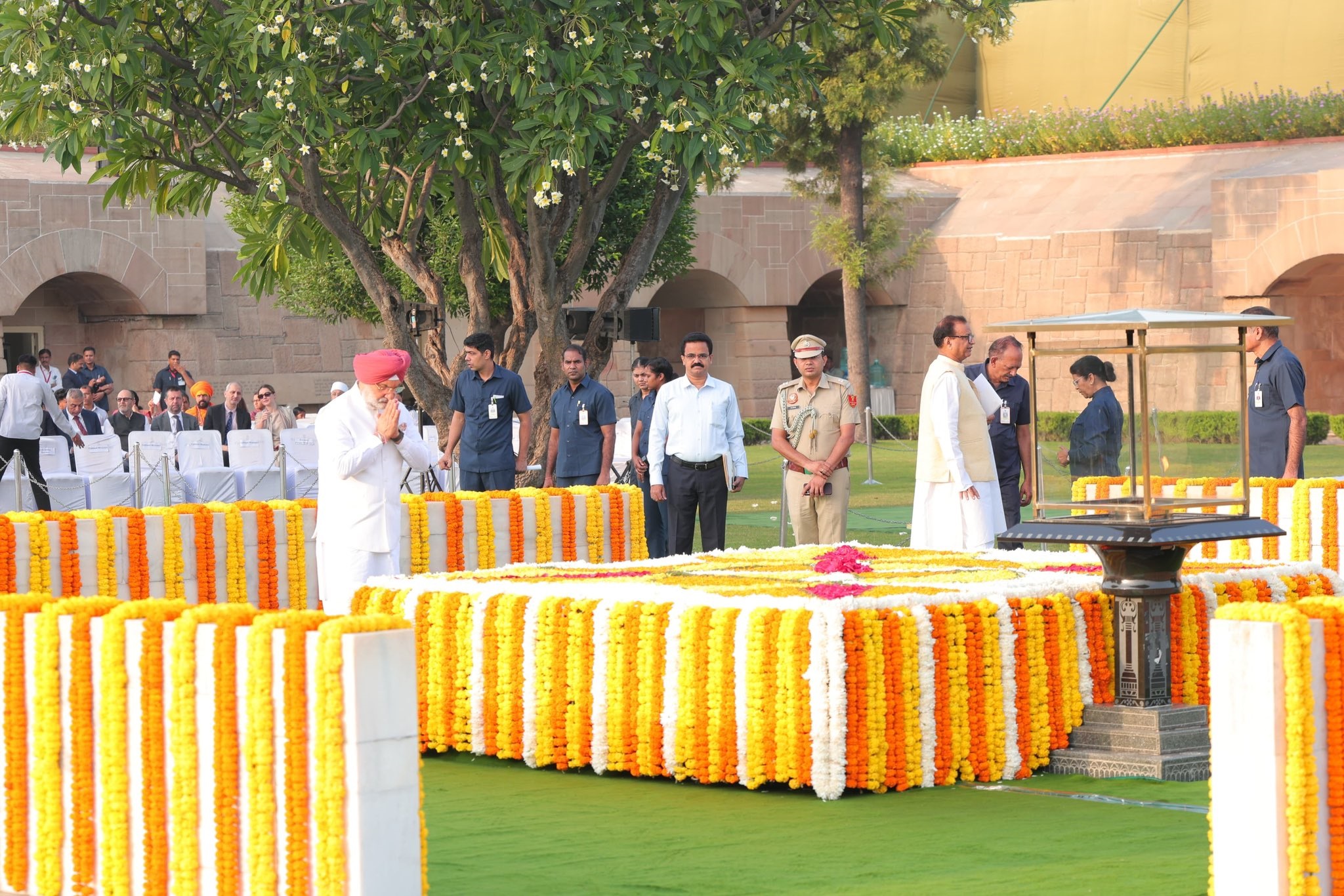 Hon’ble Lt. Governor paid tributes to father of the nation Mahatma Gandhi on his birth anniversary at Rajghat.