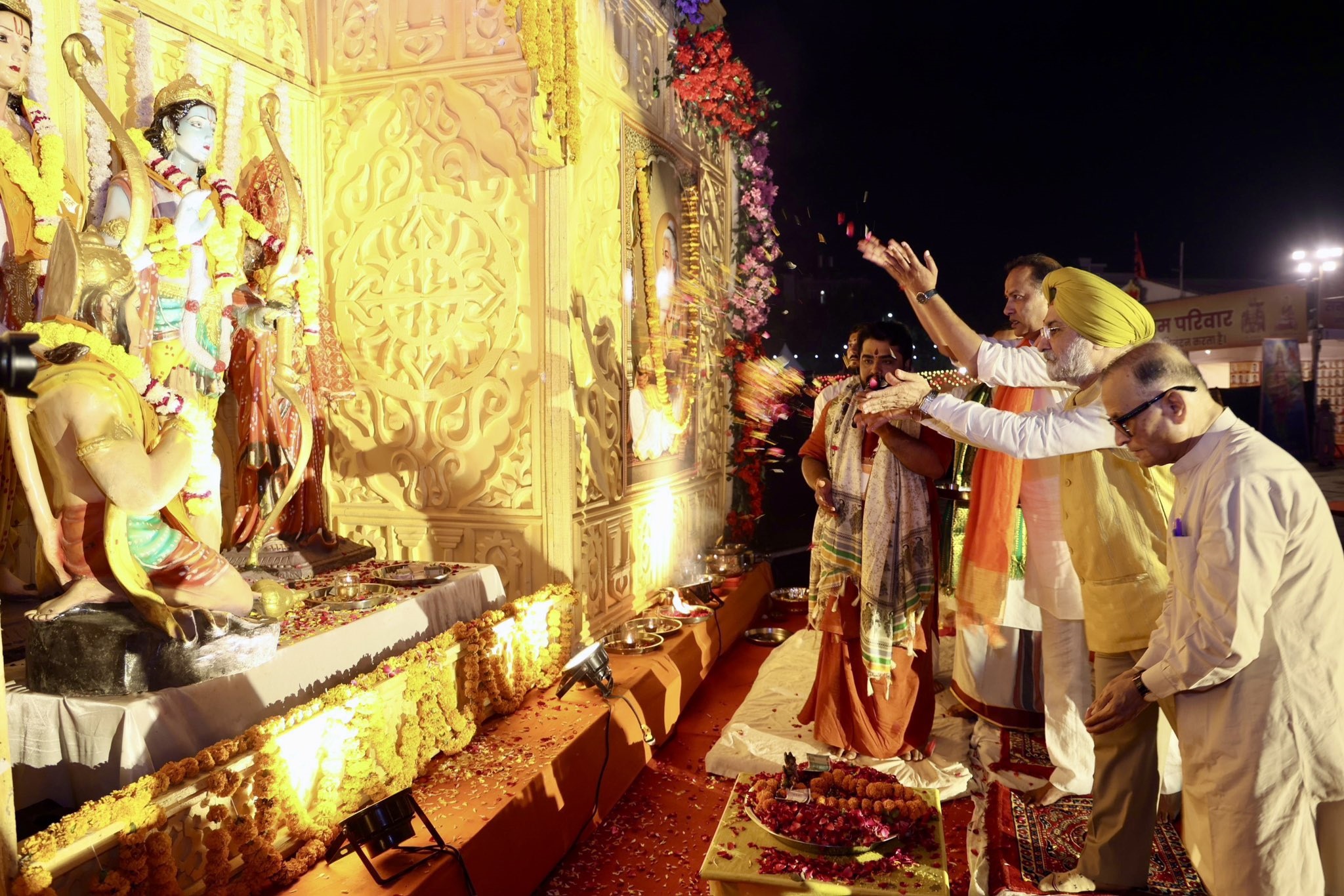 Hon’ble Lt. Governor joined the vibrant Sanatan Sanskaram Ramlila celebrations at DDA Ground, Sector 23, Rohini,…