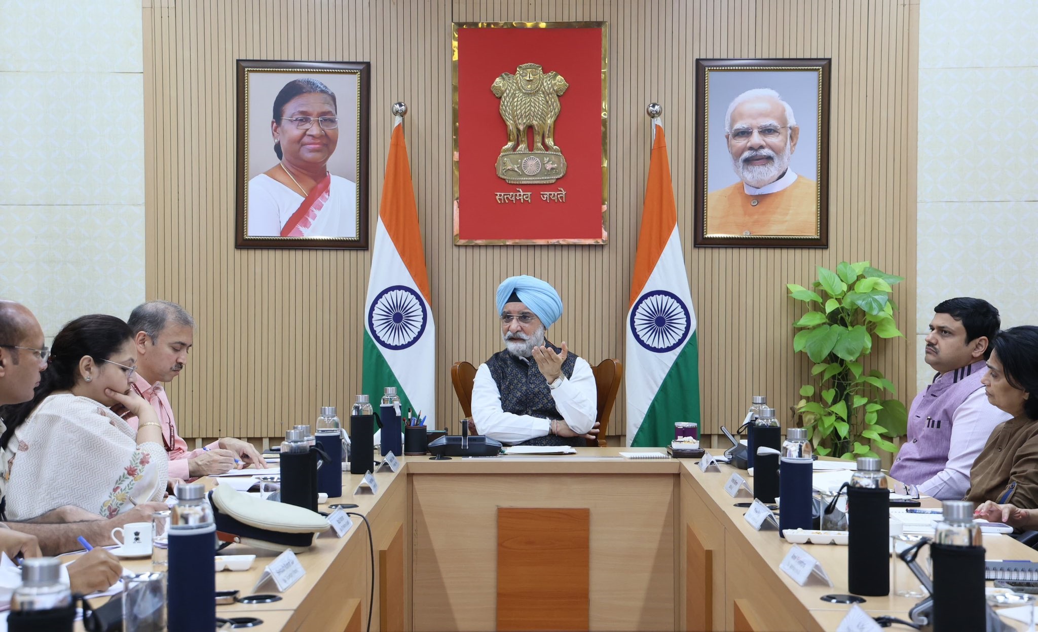 Hon’ble Lt. Governor reviewed the functioning of the Directorate of Prosecution, GNCTD.