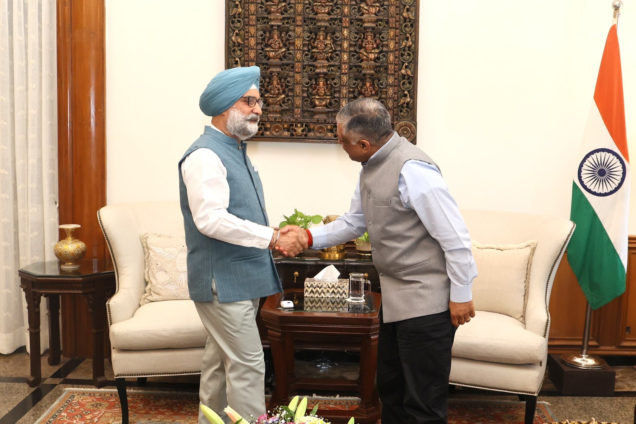 Hon’ble Lt. Governor met with Dr. Rahul Gupta, former US White House Drugs Chief, Dr. Avinash Desai, Chief Scientific…