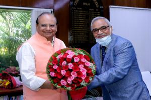 The Lokayukta of Delhi Hon'ble Justice (Retd) Shri Harish Chandra Mishra Ji called on Hon’ble Lt. Governor at Raj…