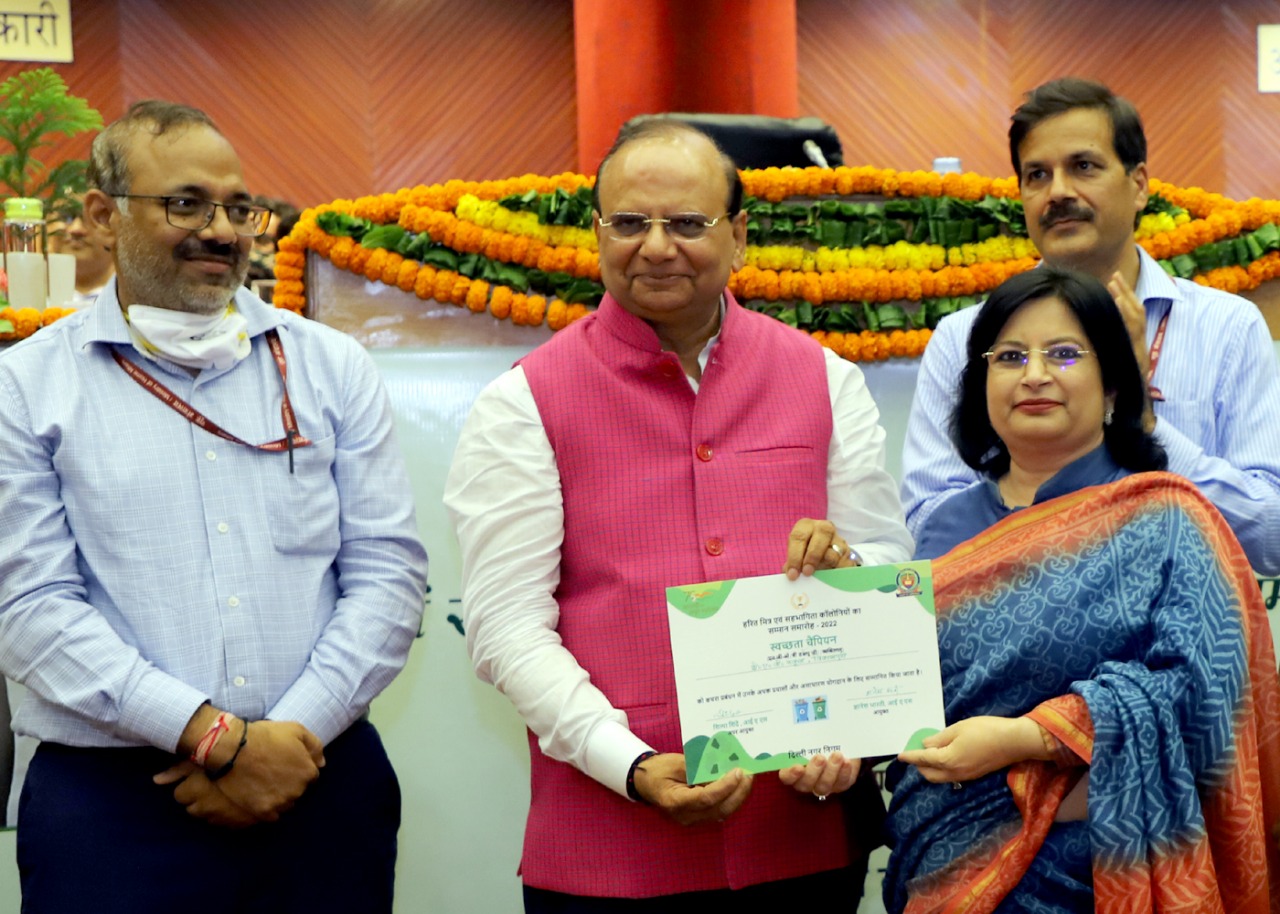 Hon'ble Lt. Governor felicitated RWAs, MTAs, Individuals & NGOs with Harit Mitra & Sahbhagita Colony…