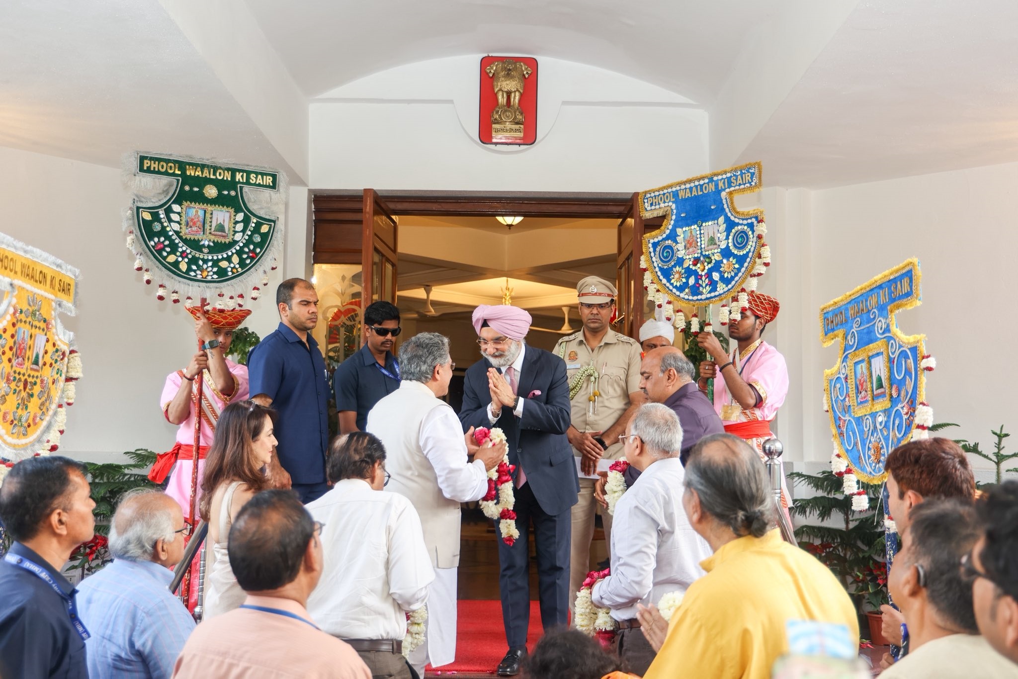 Hon’ble Lt. Governor marked the commencement of Phool Walon Ki Sair.