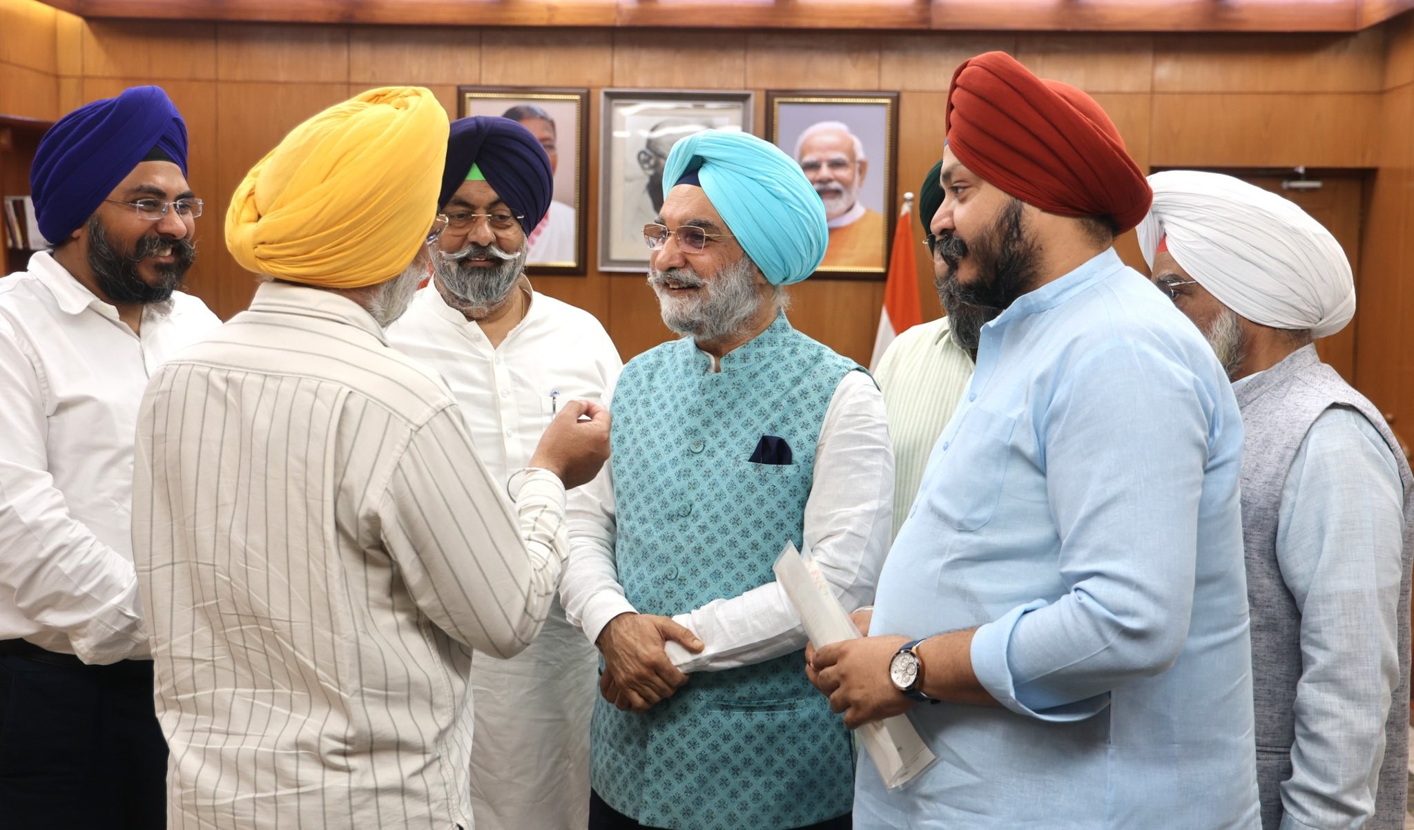 Hon’ble Lt. Governor met delegation of Delhi Sikh Gurdwara Management Committee.