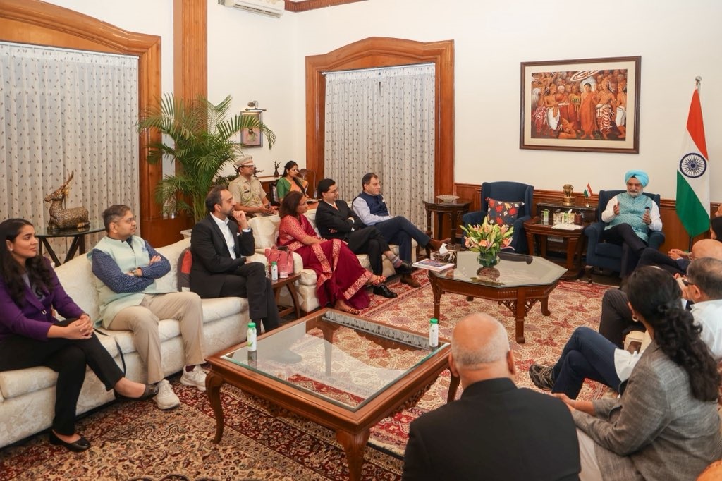 Hon’ble Lt. Governor met with a delegation of Global India Diaspora Leaders at Lok Niwas.