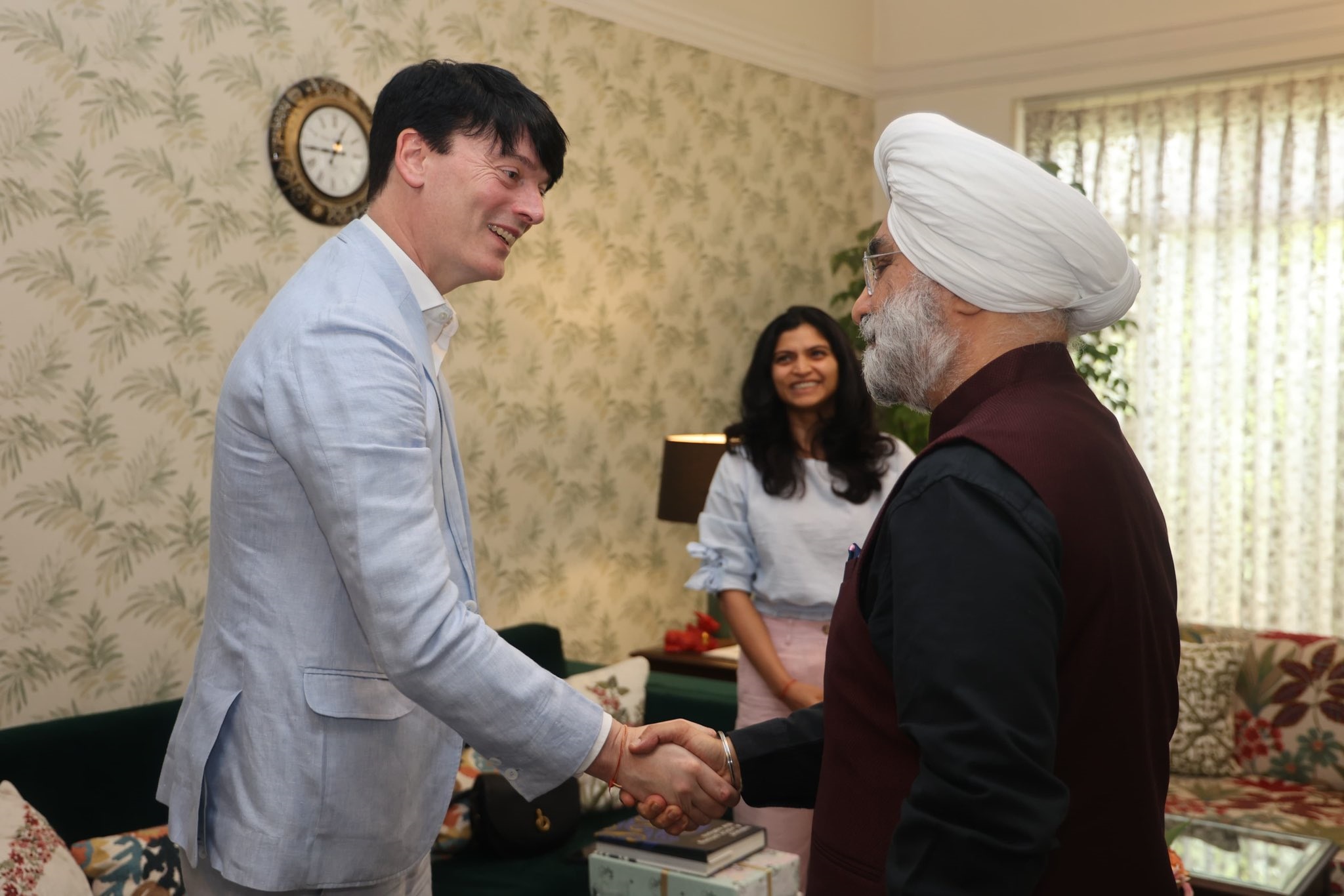 Amb. Raymond Mullen, Deputy Ambassador of Ireland to India, and journalist Ms. Chinki Jha called on Hon’ble Lt.…