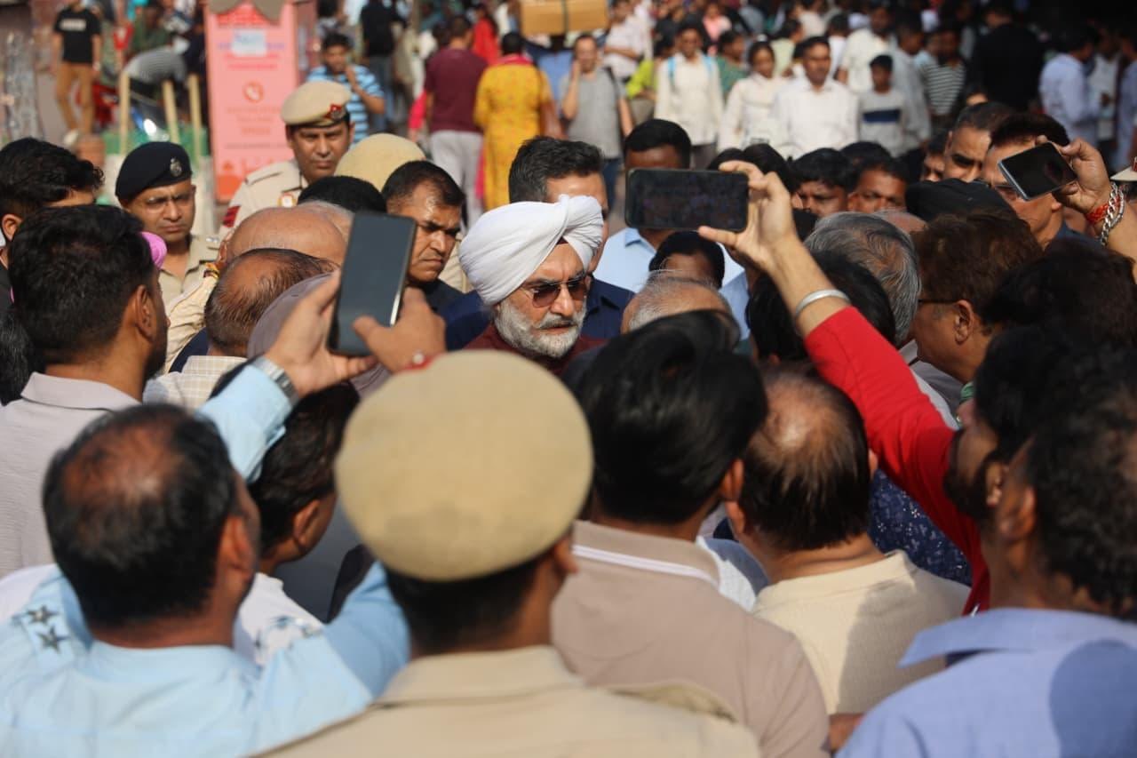 Hon’ble Lt. Governor visited Chandni Chowk.