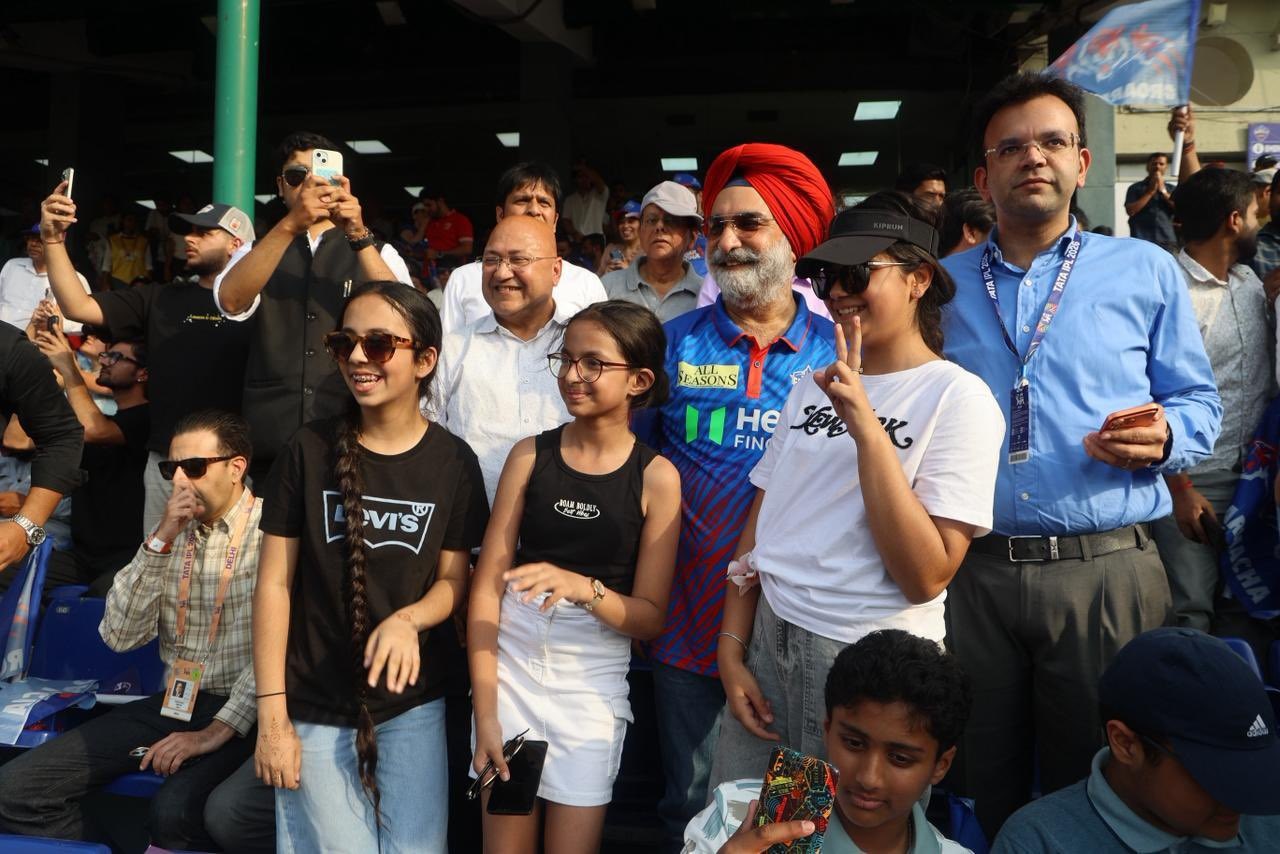 Hon’ble Lt. Governor at the IPL match between Delhi Capitals and Punjab Kings at the Arun Jaitley Stadium.