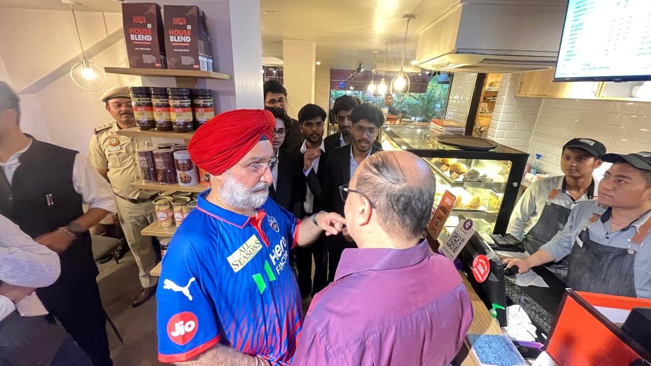 Hon’ble Lt. Governor with Hon’ble Member of Parliament, Shri Harsh V Shringla.