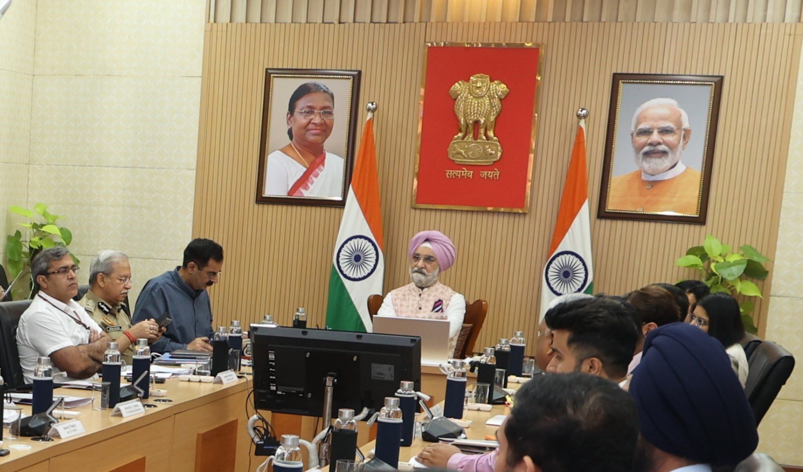 Hon’ble Lt. Governor chaired a meeting with all concerned departments and agencies to review Delhi’s preparedness for…