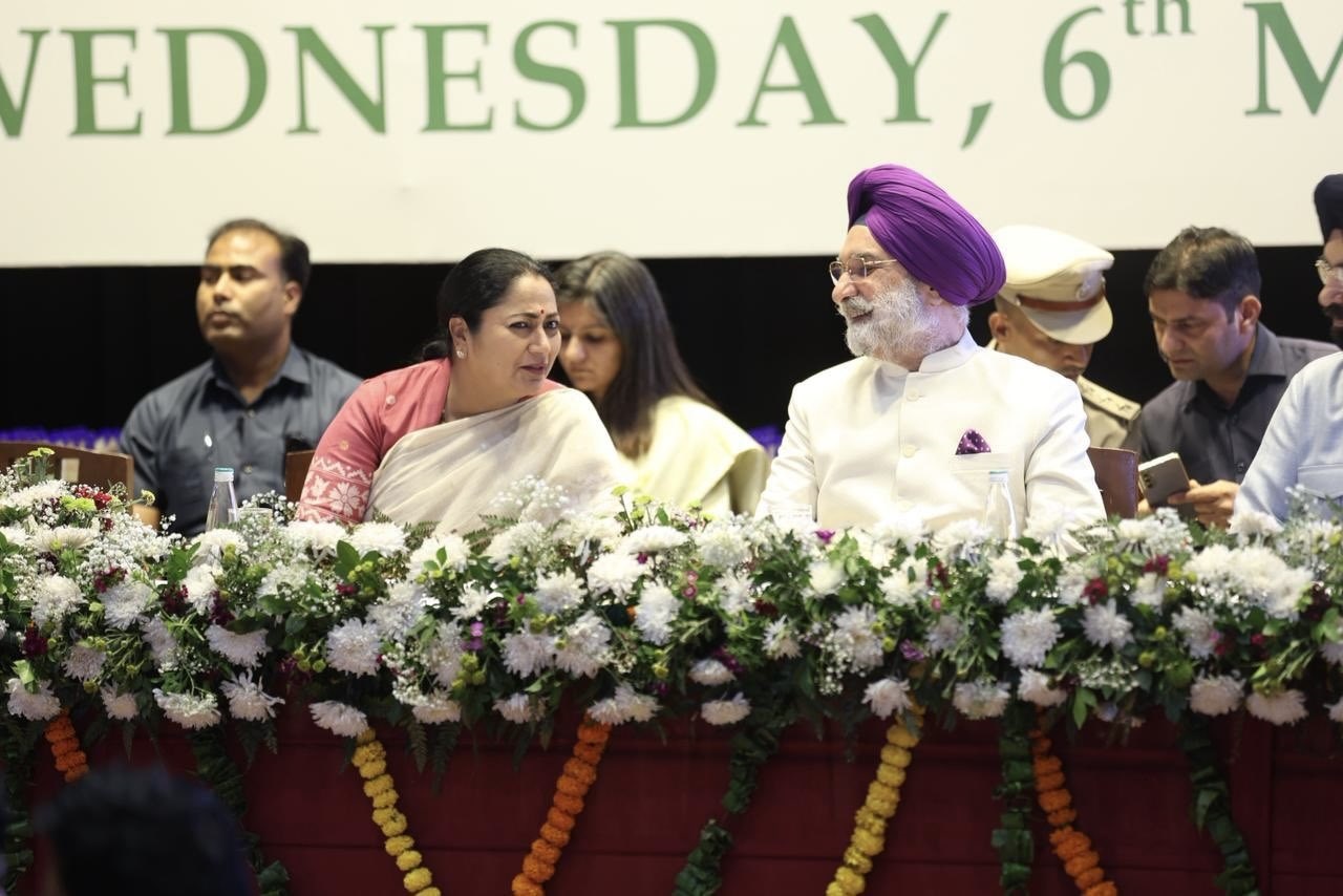 Hon’ble Lt. Governor at the 42nd Annual Day of Sri Guru Gobind Singh College of Commerce.
