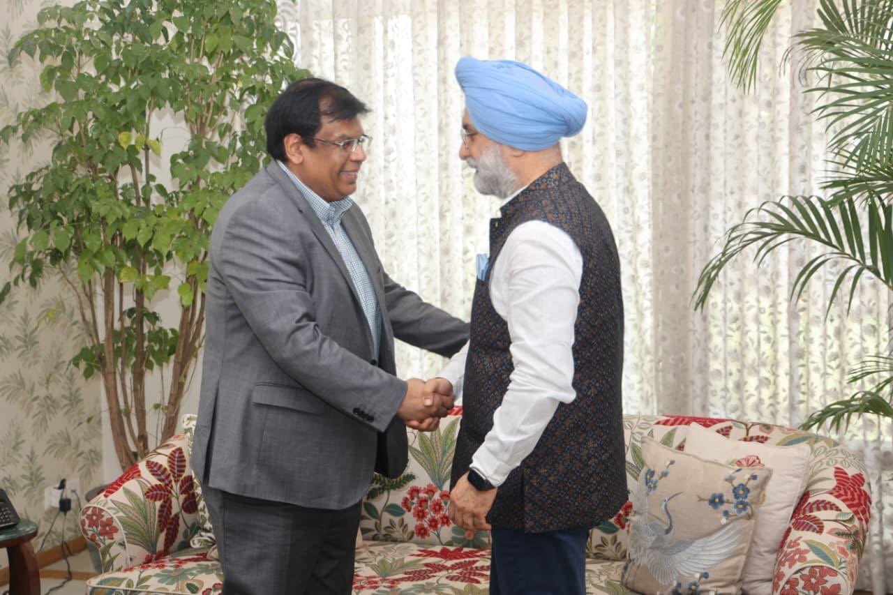 Dr. Vivek Lall, Chief Executive, General Atomics Global Corporation, called on Hon’ble Lt. Governor.