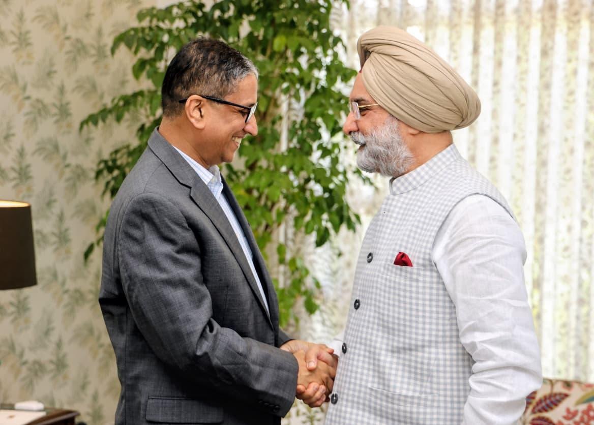 H.E. Mr. M. Riaz Hamidullah, High Commissioner of Bangladesh to India called on Hon’ble Lt. Governor.