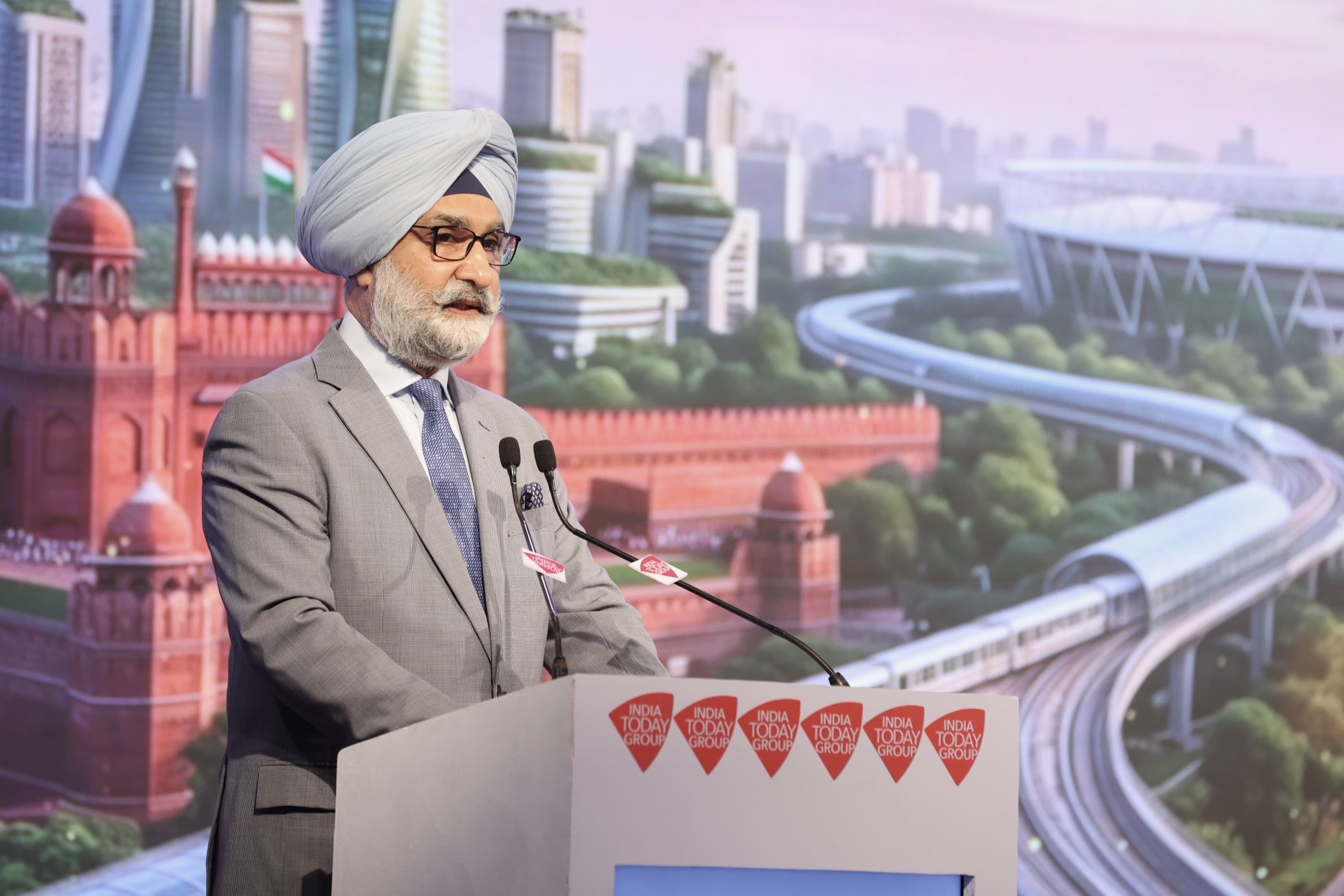 Hon’ble Lt. Governor addressed the India-Japan Conclave.