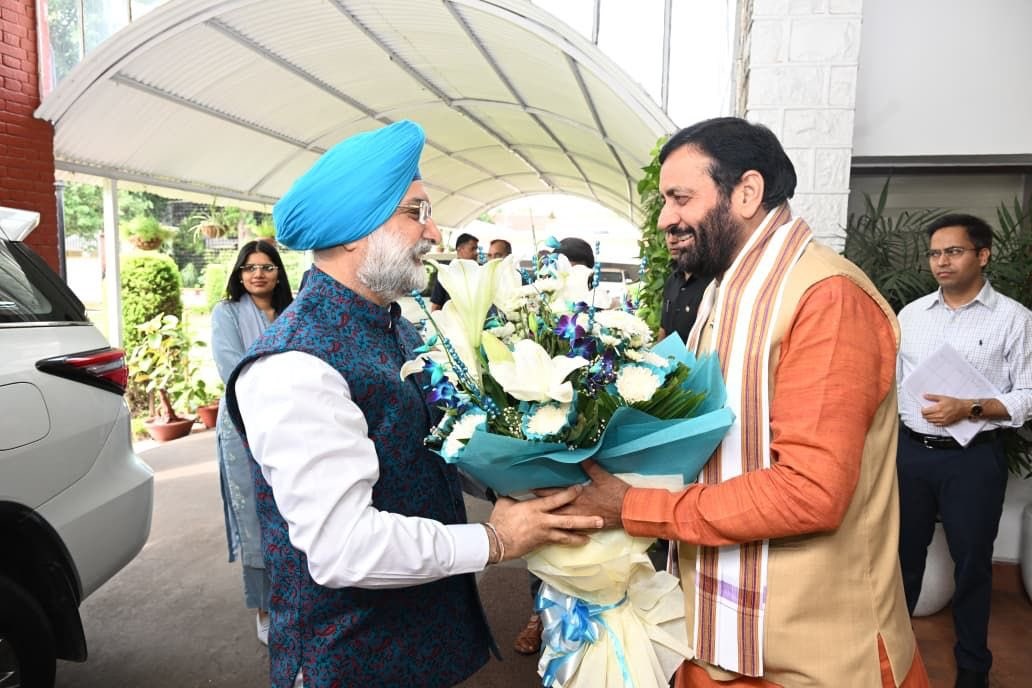 Hon’ble Lt. Governor met Hon’ble Chief Minister of Haryana, Shri Nayab Saini.