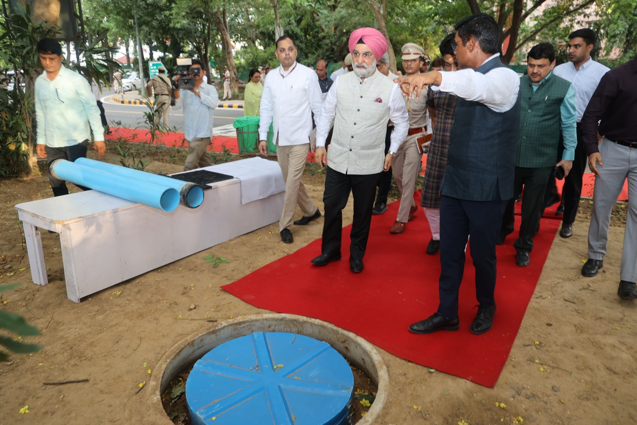 Hon’ble Lt. Governor reviewed the implementation of the Modular Rain Water Harvesting System at Satya Marg, New Delhi.