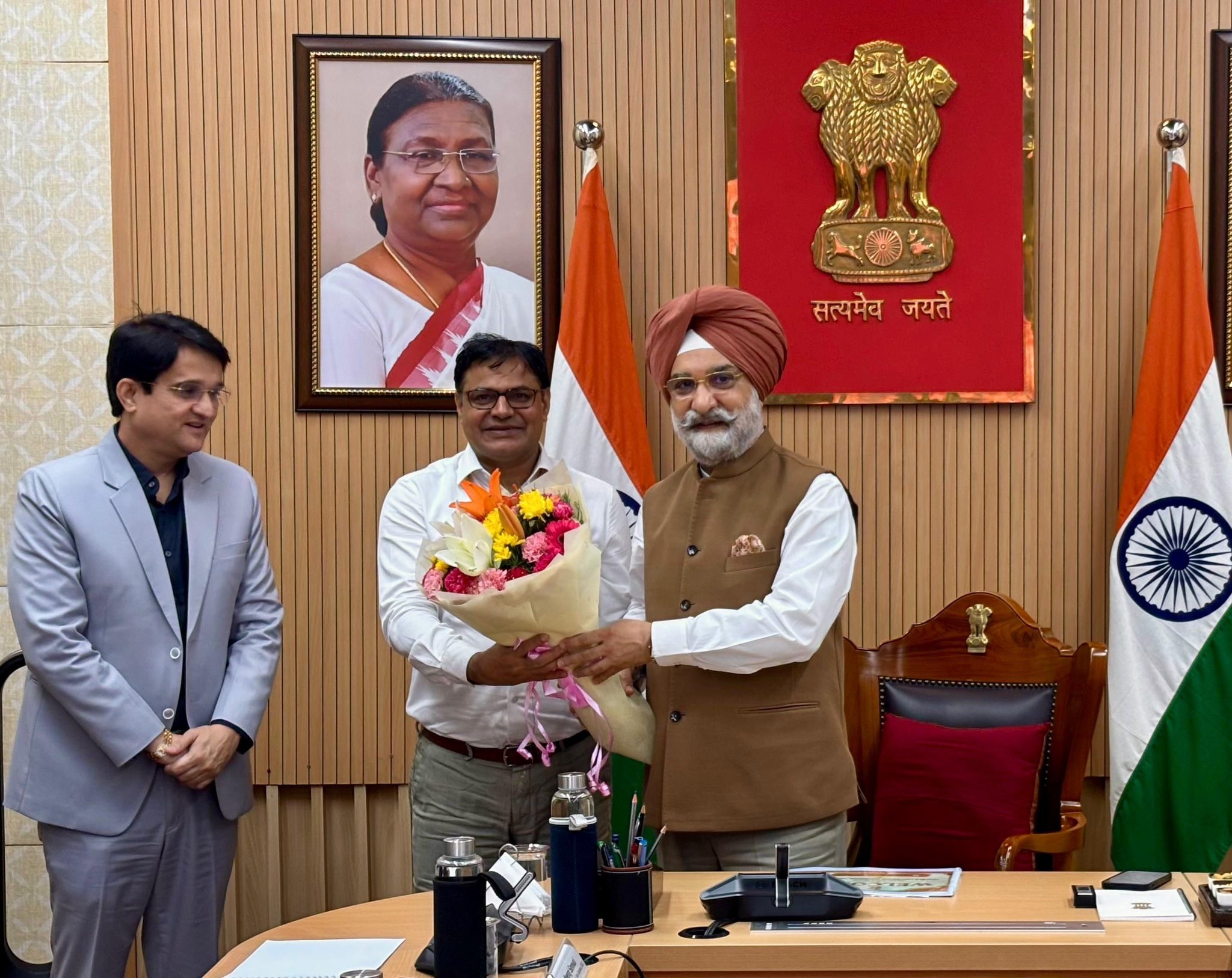Hon’ble Lt. Governor chaired a meeting to review the operations of the Indian Red Cross Society, Delhi Branch, and the…