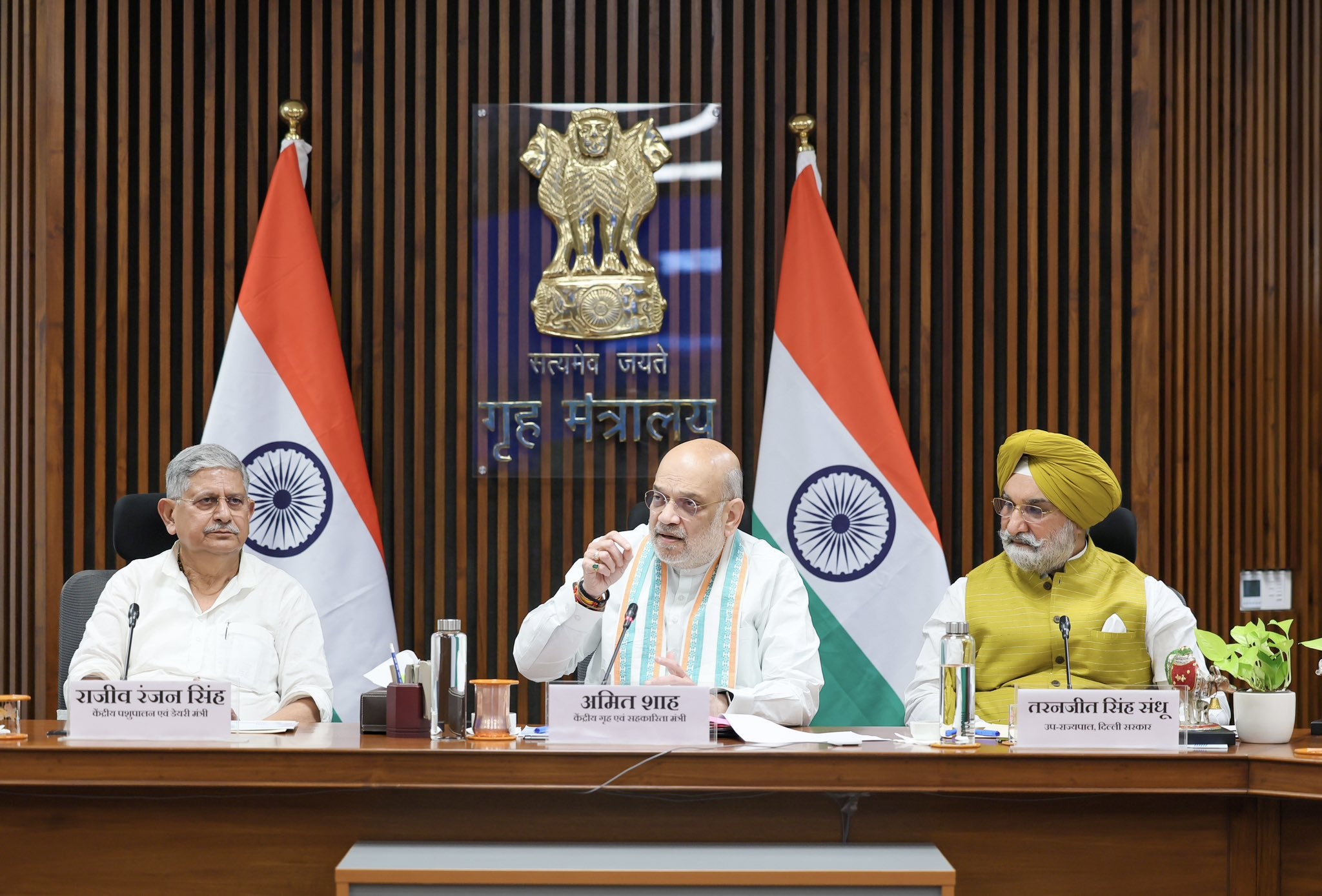 Hon’ble Lt. Governor at the signing of MoU between MCD, Delhi National Dairy Development Board for the establishment of…