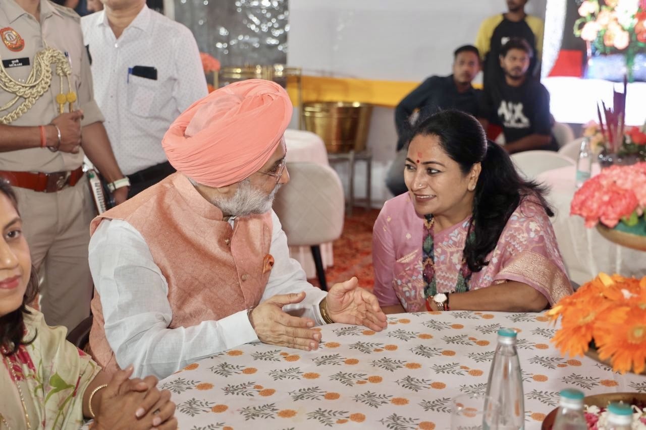 Hon’ble Lt. Governor attended the Sunder Kand Path at the residence of Hon’ble Chief Minister Smt. Rekha Gupta.