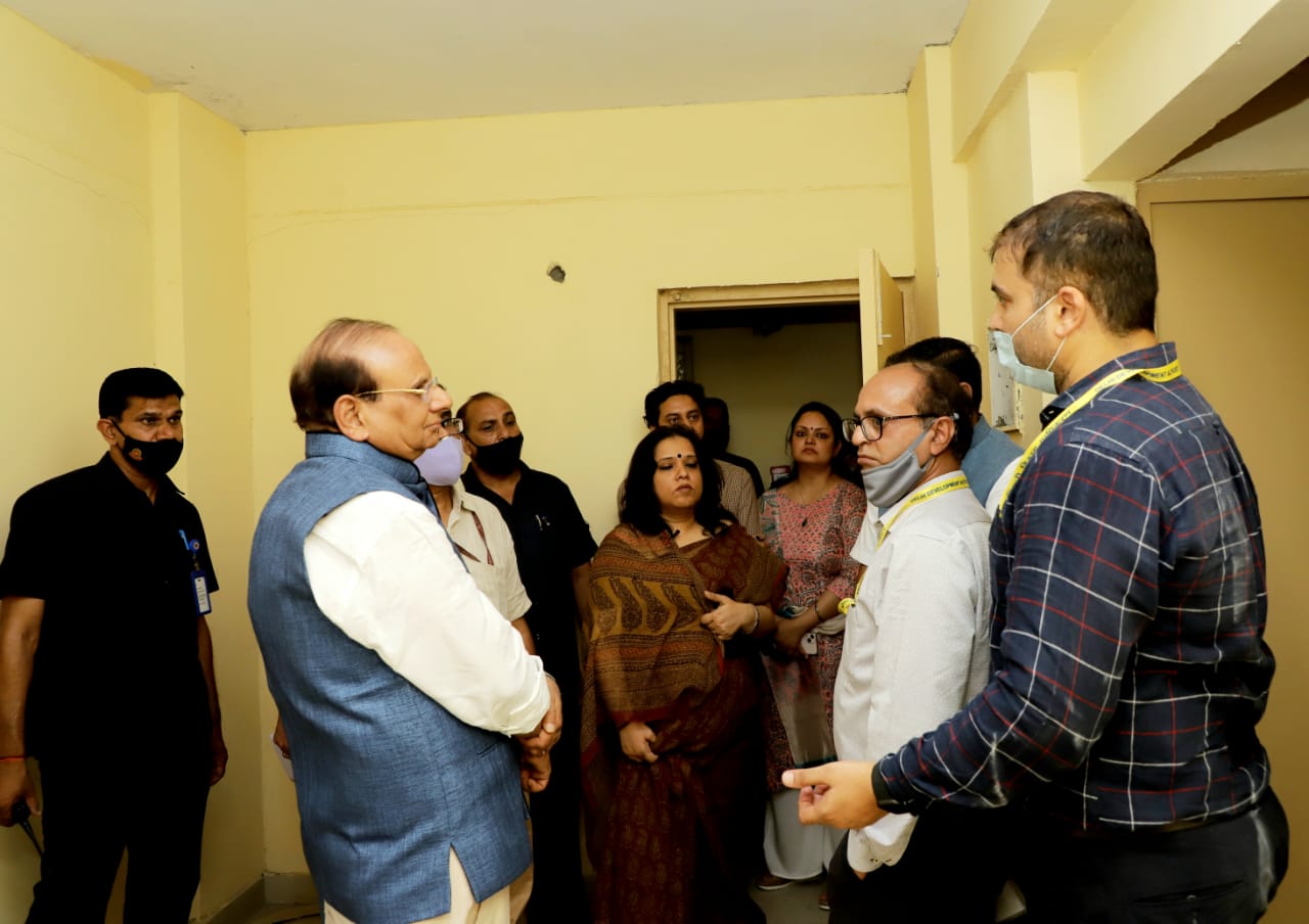 Hon' ble Lt. Governor inspected the newly constructed multi-storey flats for Jhuggi Dwellers at Kalkaji Extn,…