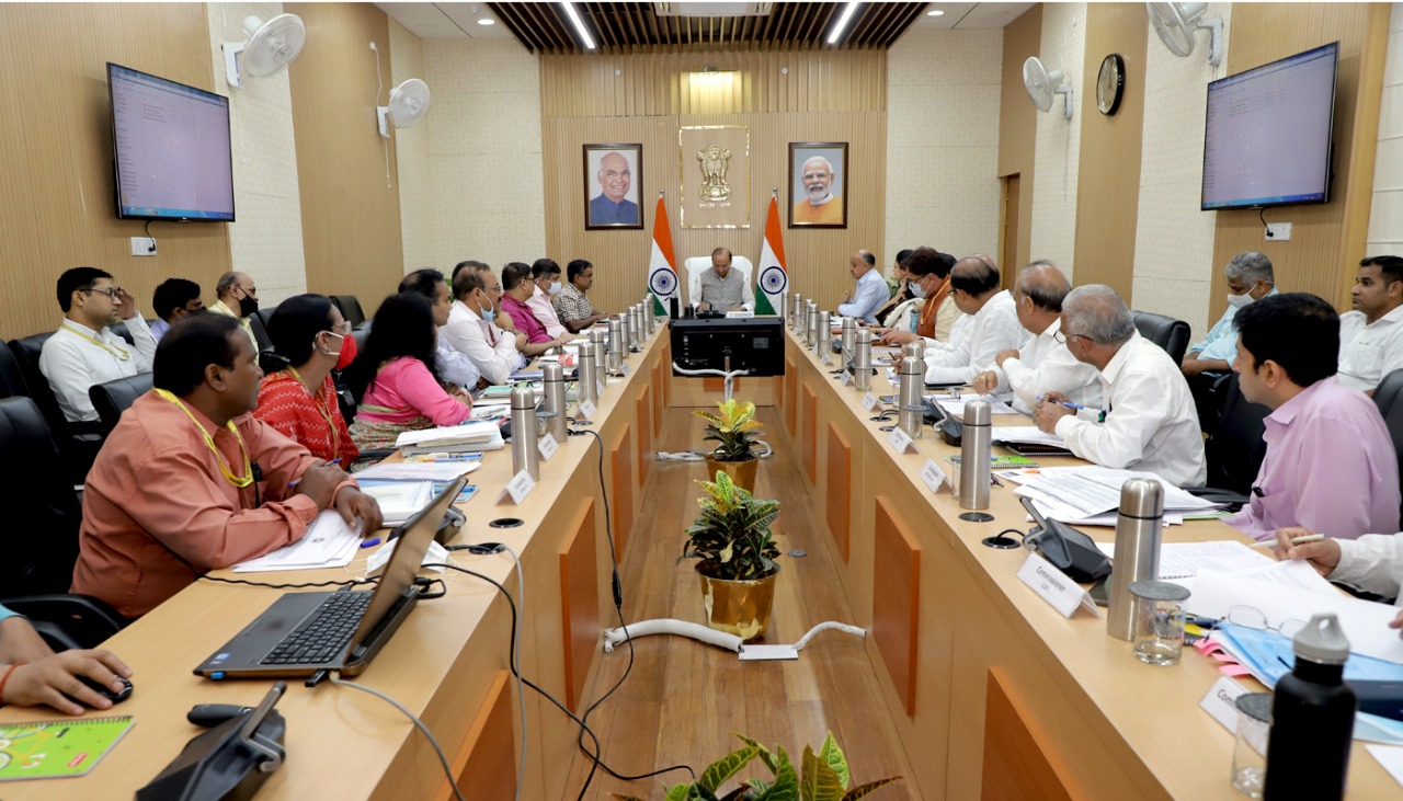 Hon'ble Lt. Governor chaired the meeting of DDA Authority with VC, DDA and other members