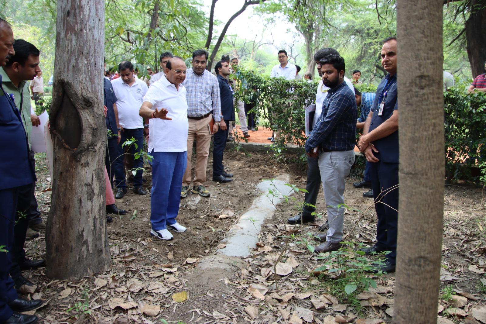 Hon’ble Lt. Governor visited Sanjay Lake of DDA in East Delhi.