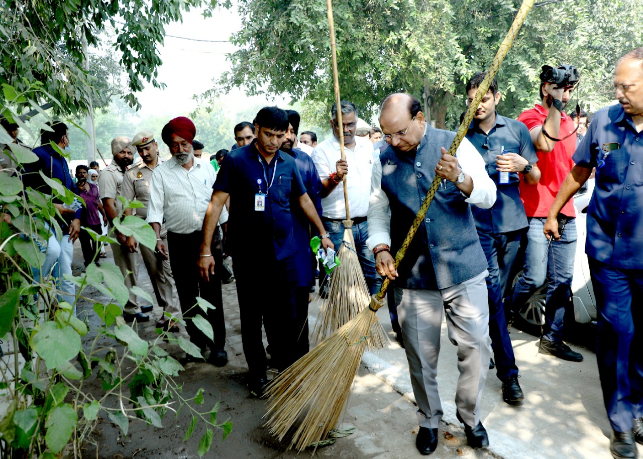 Hon’ble Lt. Governor in continuation of Special Sanitation Drive launched on 14.06.22, launched MCD's "…