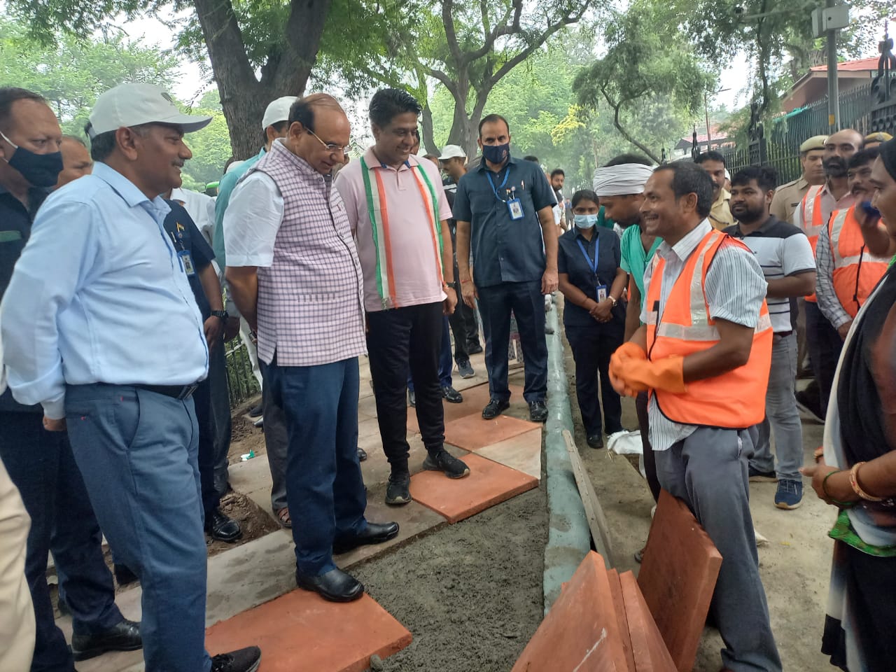 Hon'ble Lt. Governor launched "One road, One week" initiative from Tilak Marg & Bhagwan Das Road…