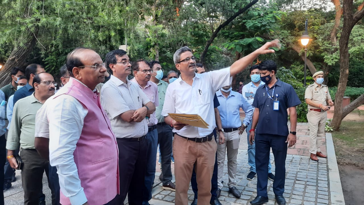 Hon'ble Lt. Governor visited Vasant Udyan- Bagh e Bahar of DDA.