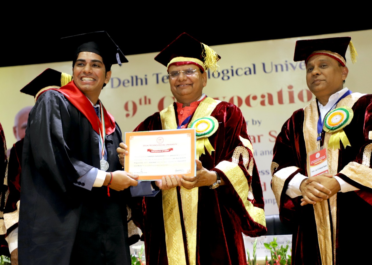 Hon’ble Lt. Governor presided over 9th Convocation of Delhi Technological University.