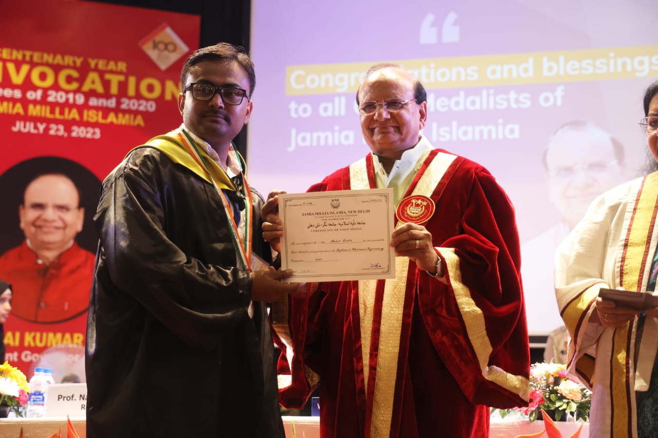 माननीय उपराज्यपाल ने जामिया मिलिया इस्लामिया विश्वविद्यालय के शताब्दी वर्ष के दीक्षांत समारोह में शीर्ष रैंक पाने वालों…