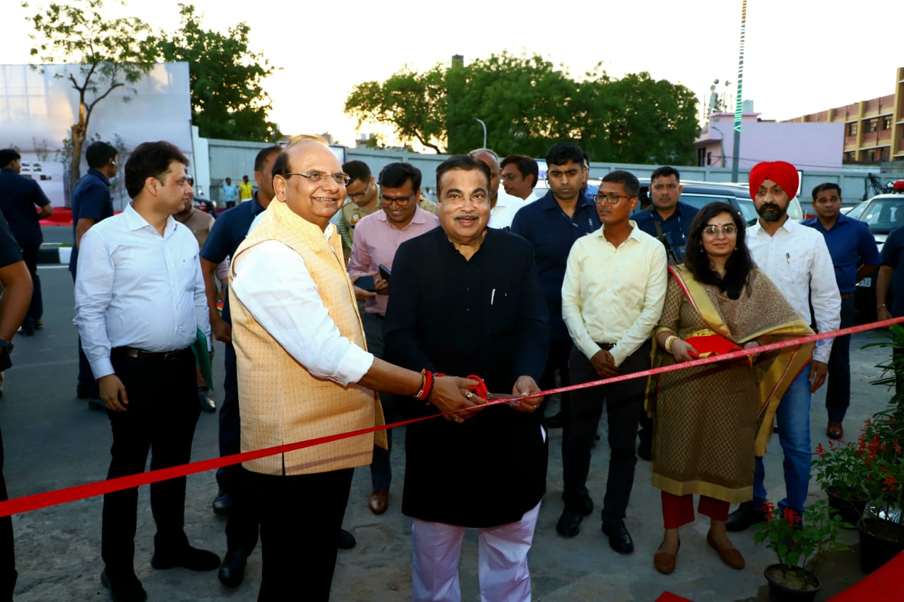 Hon’ble Union Minister Shri Nitin Gadkari and Hon’ble Lt. Governor inaugurated the revamped and beautified stretch…