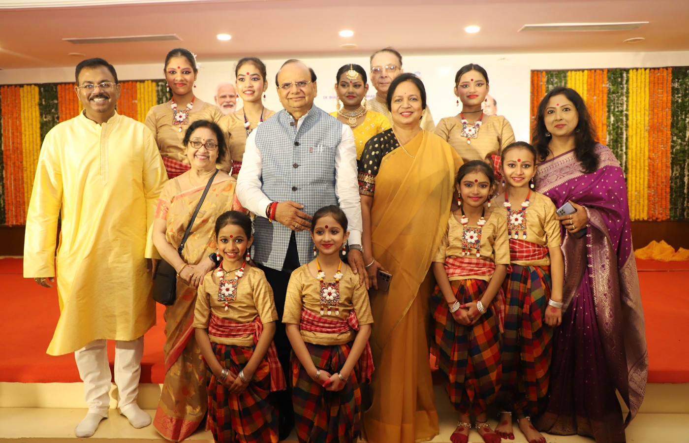 Hon’ble Lt. Governor Celebrated West Bengal Foundation Day At Raj Niwas With People From The State Living In The…