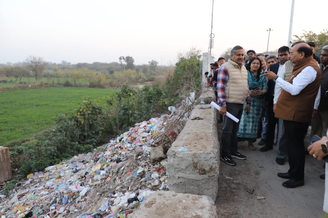 Hon’ble Lt. Governor visited Burari.