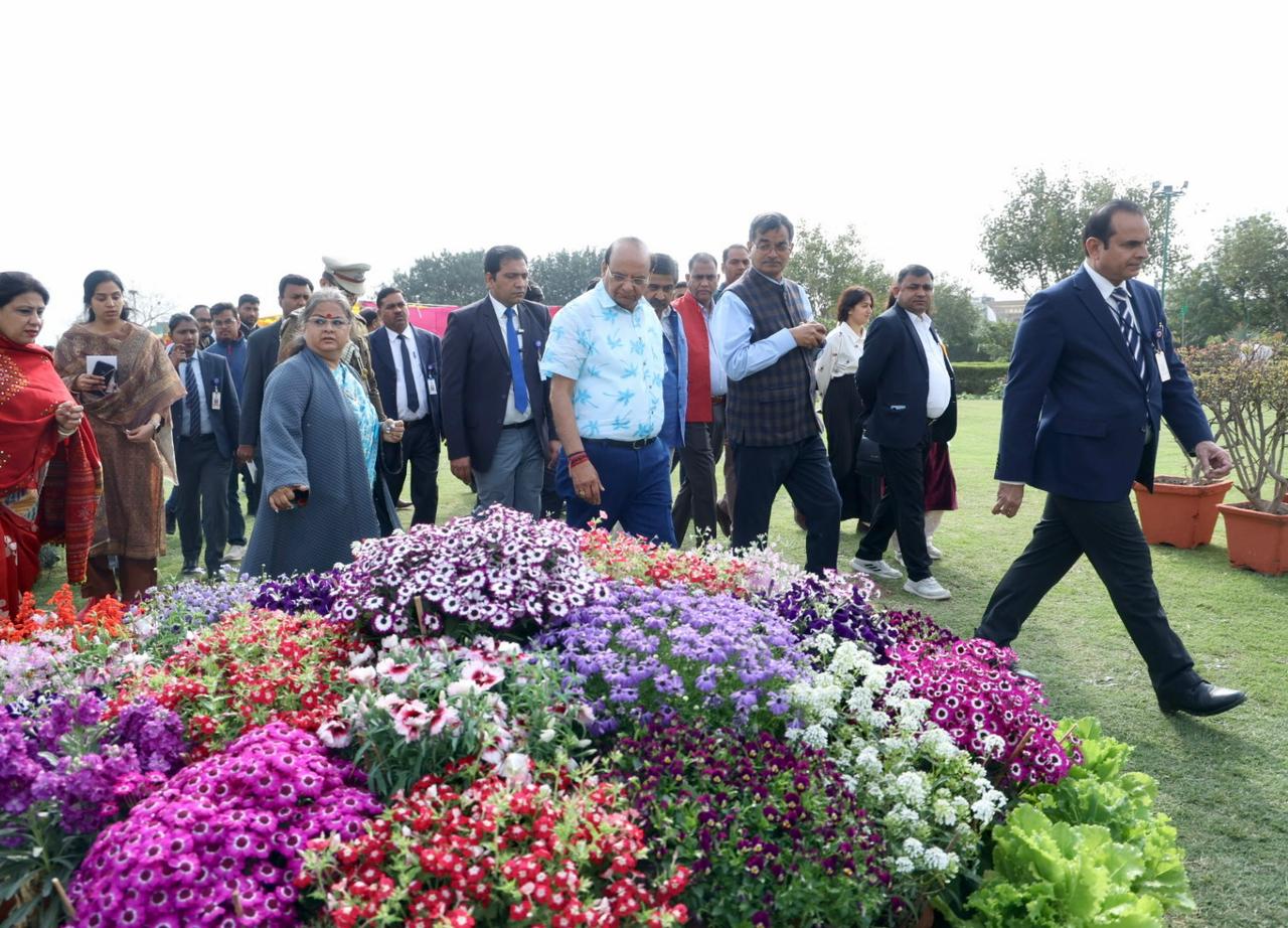 Hon’ble Lt. Governor visited #Palaash2024, DDA’s Flower Festival, at DDA Greens, Shivaji Marg.